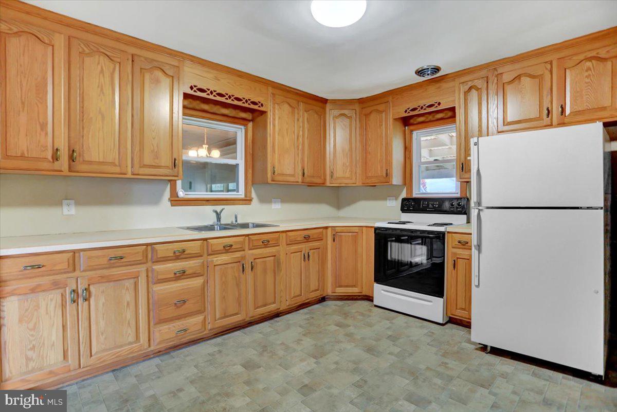 ST THOMAS VILLAG - Residential