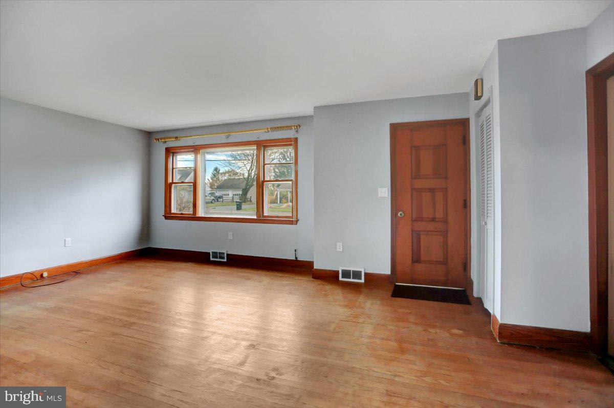 ST THOMAS VILLAG - Residential