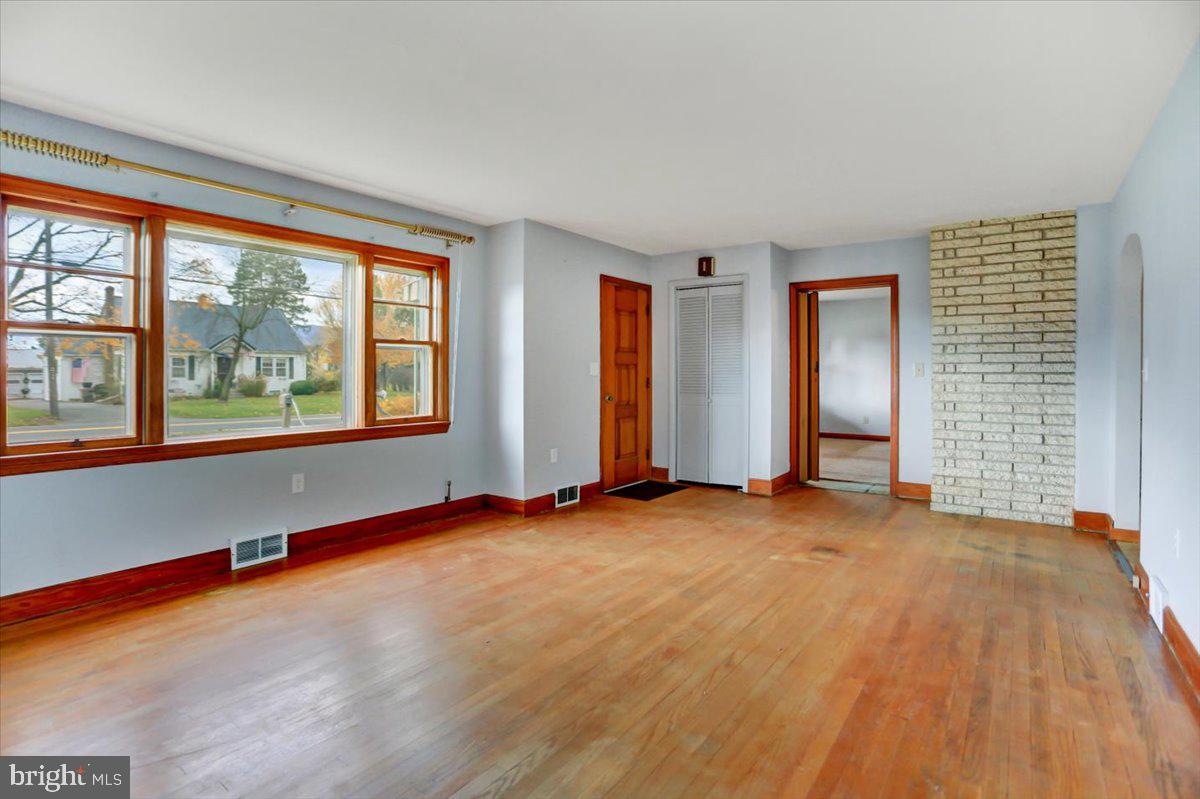 ST THOMAS VILLAG - Residential