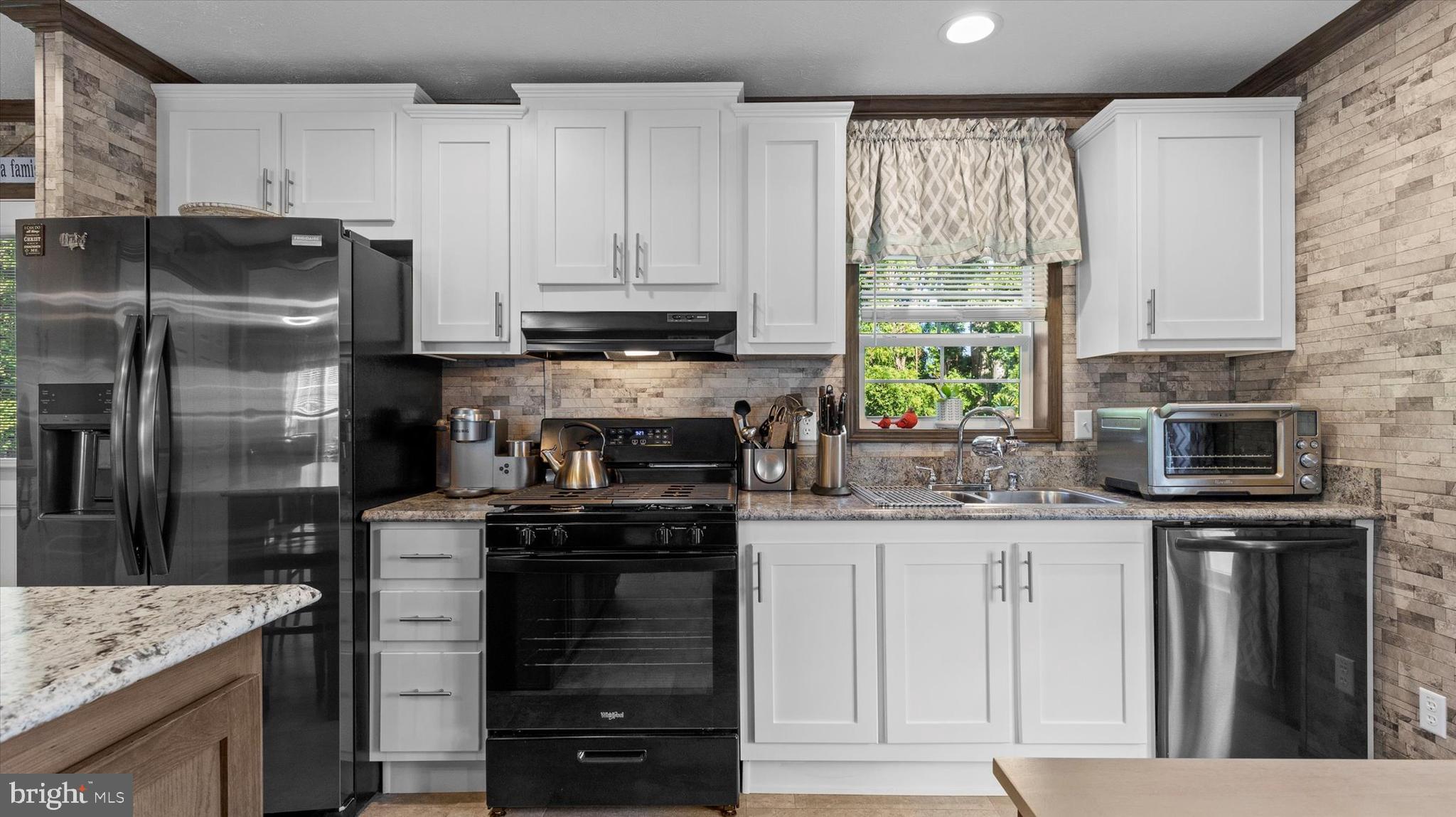 DERRY TOWNSHIP - Residential