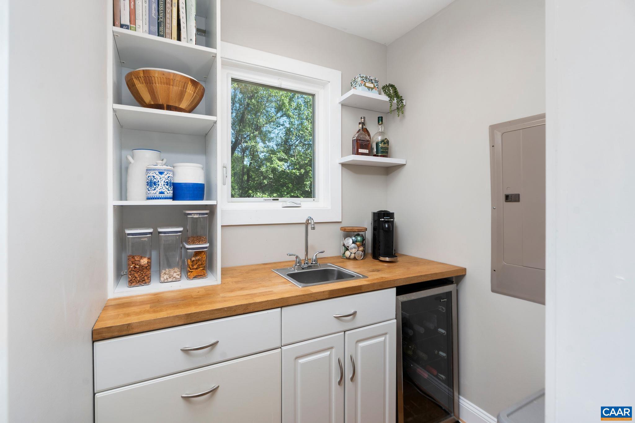 LOCUST GROVE - Residential