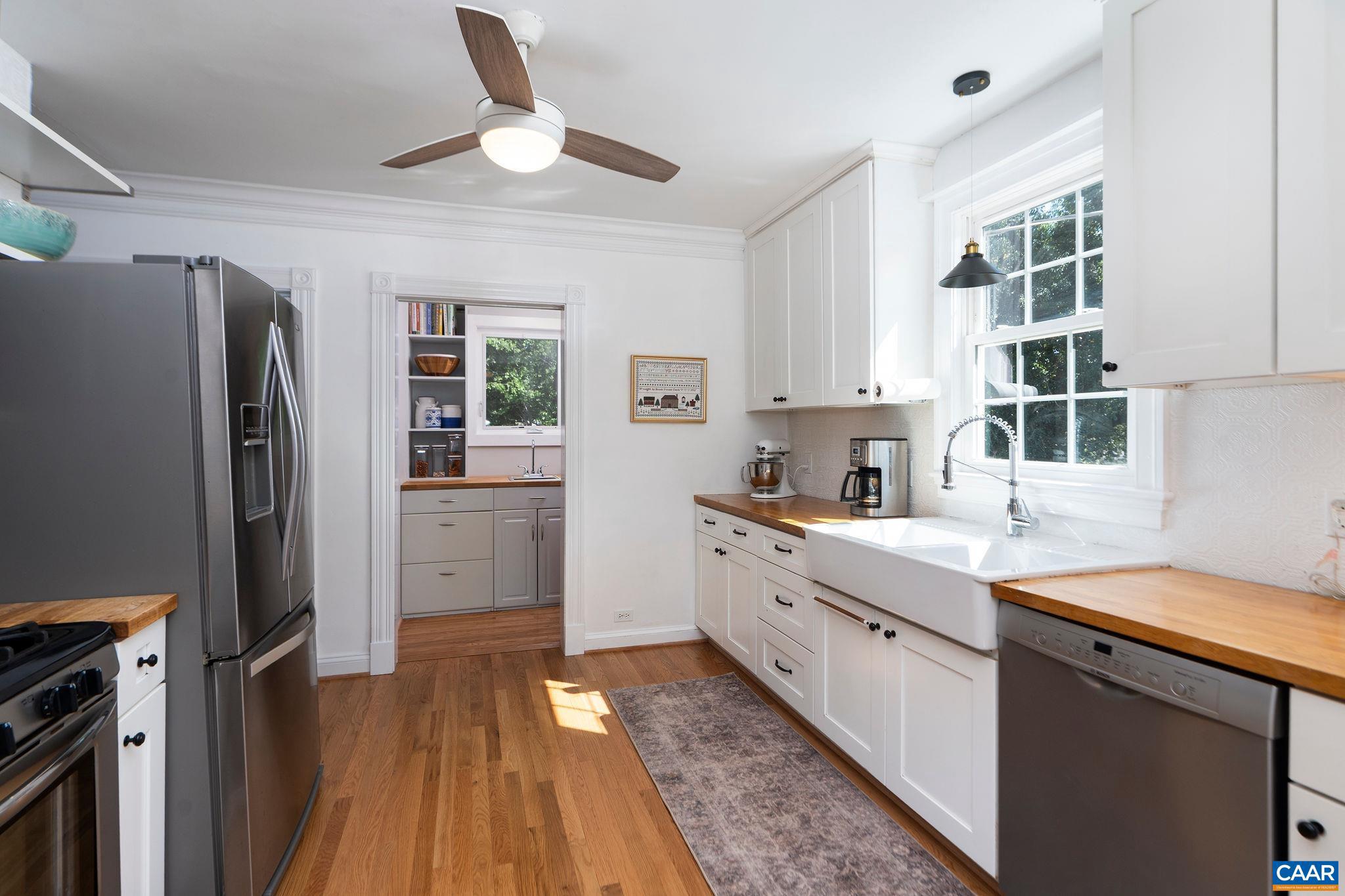 LOCUST GROVE - Residential