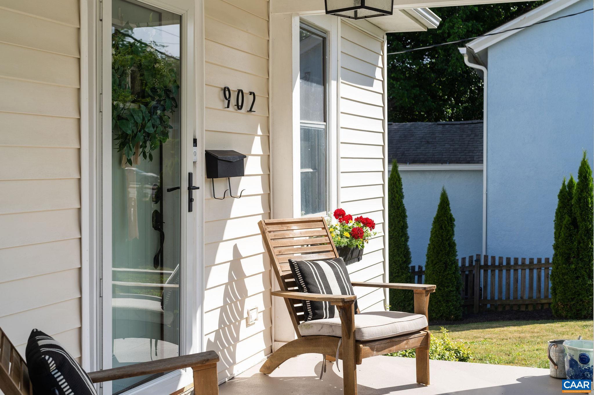 LOCUST GROVE - Residential