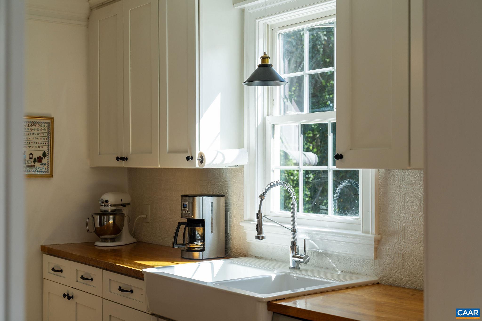 LOCUST GROVE - Residential