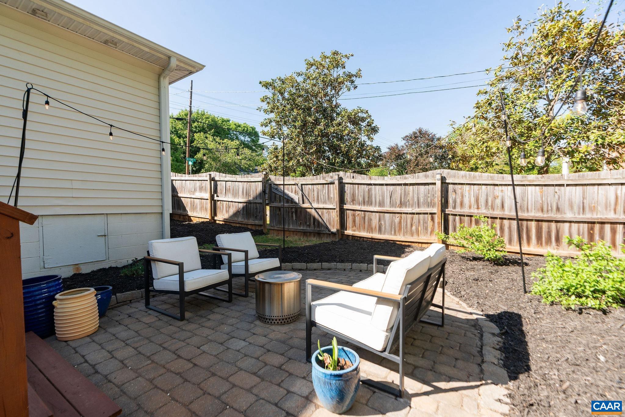 LOCUST GROVE - Residential