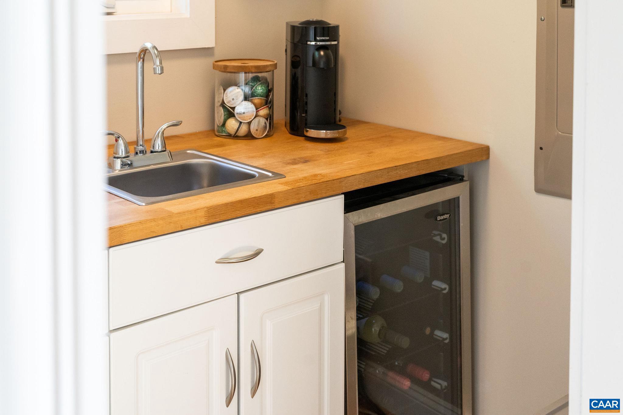 LOCUST GROVE - Residential