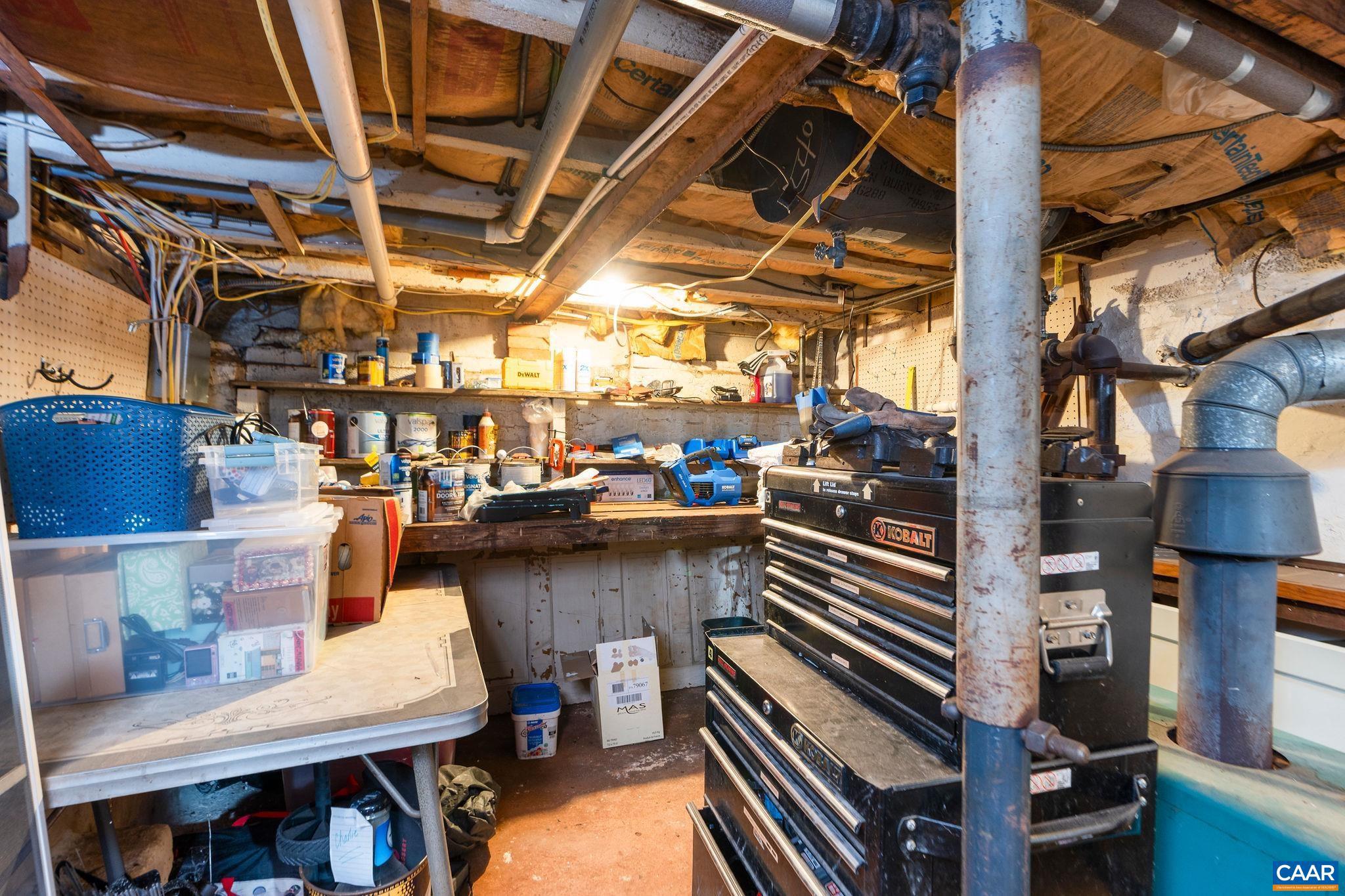 LOCUST GROVE - Residential