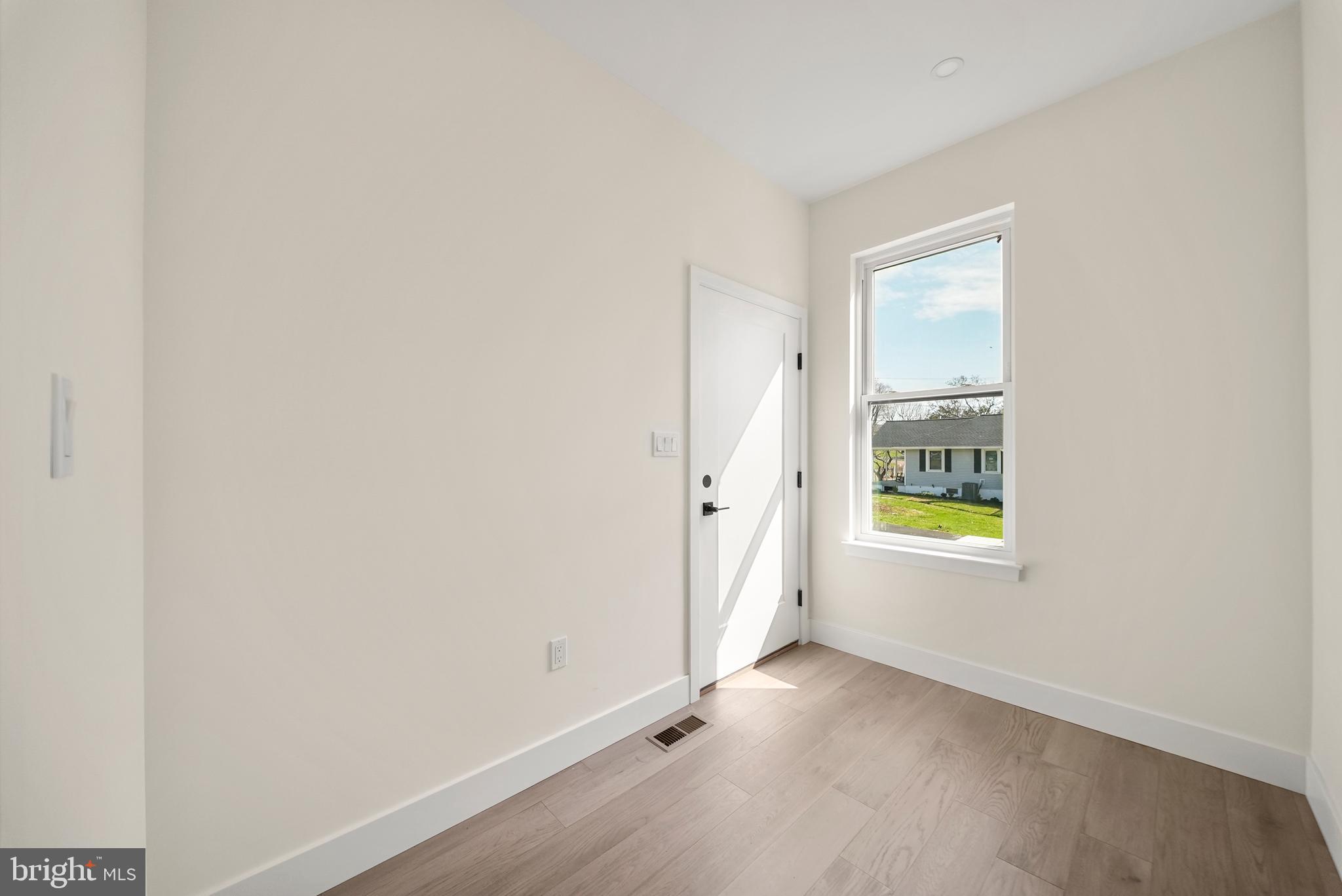 NON AVAILABLE - Residential