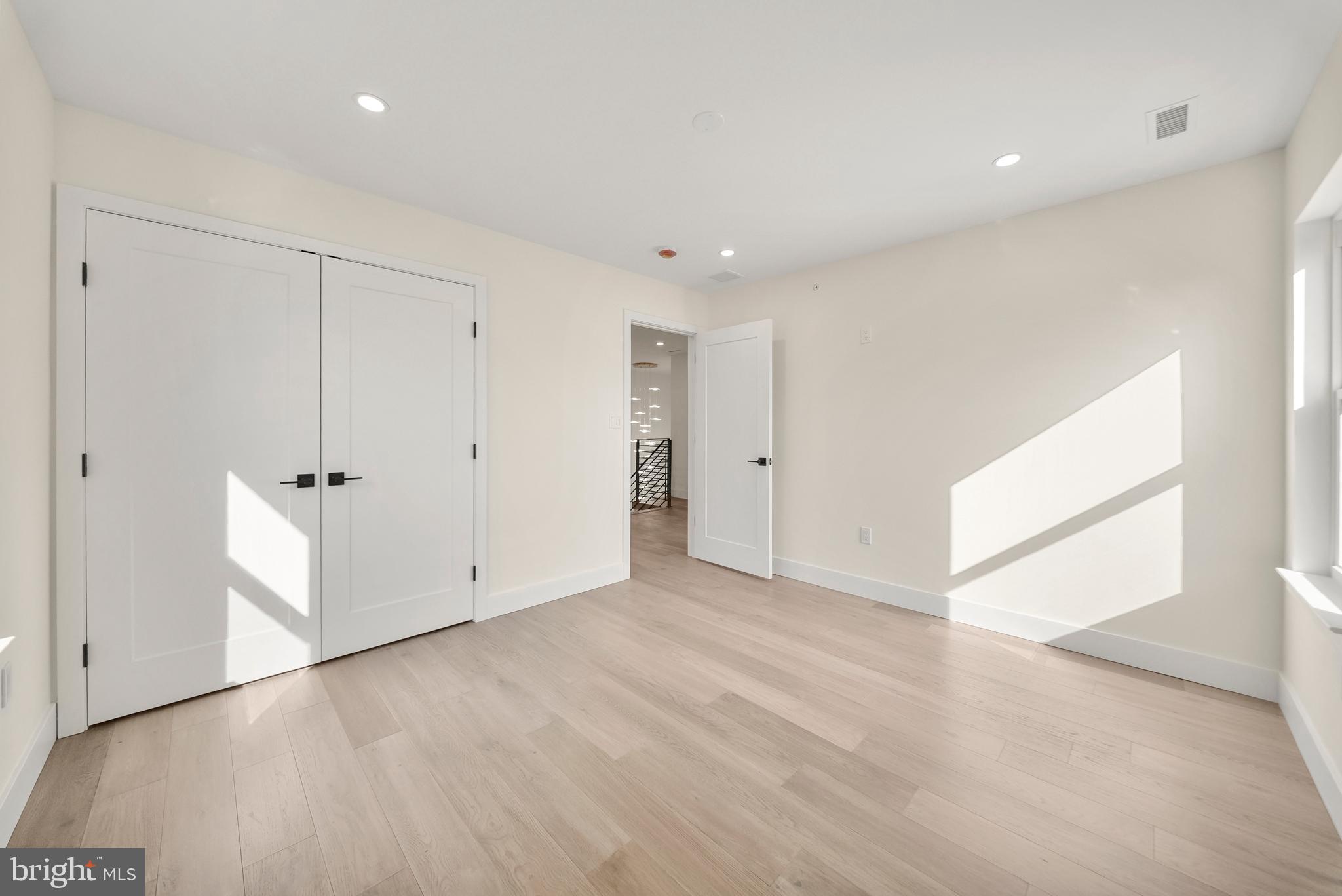 NON AVAILABLE - Residential