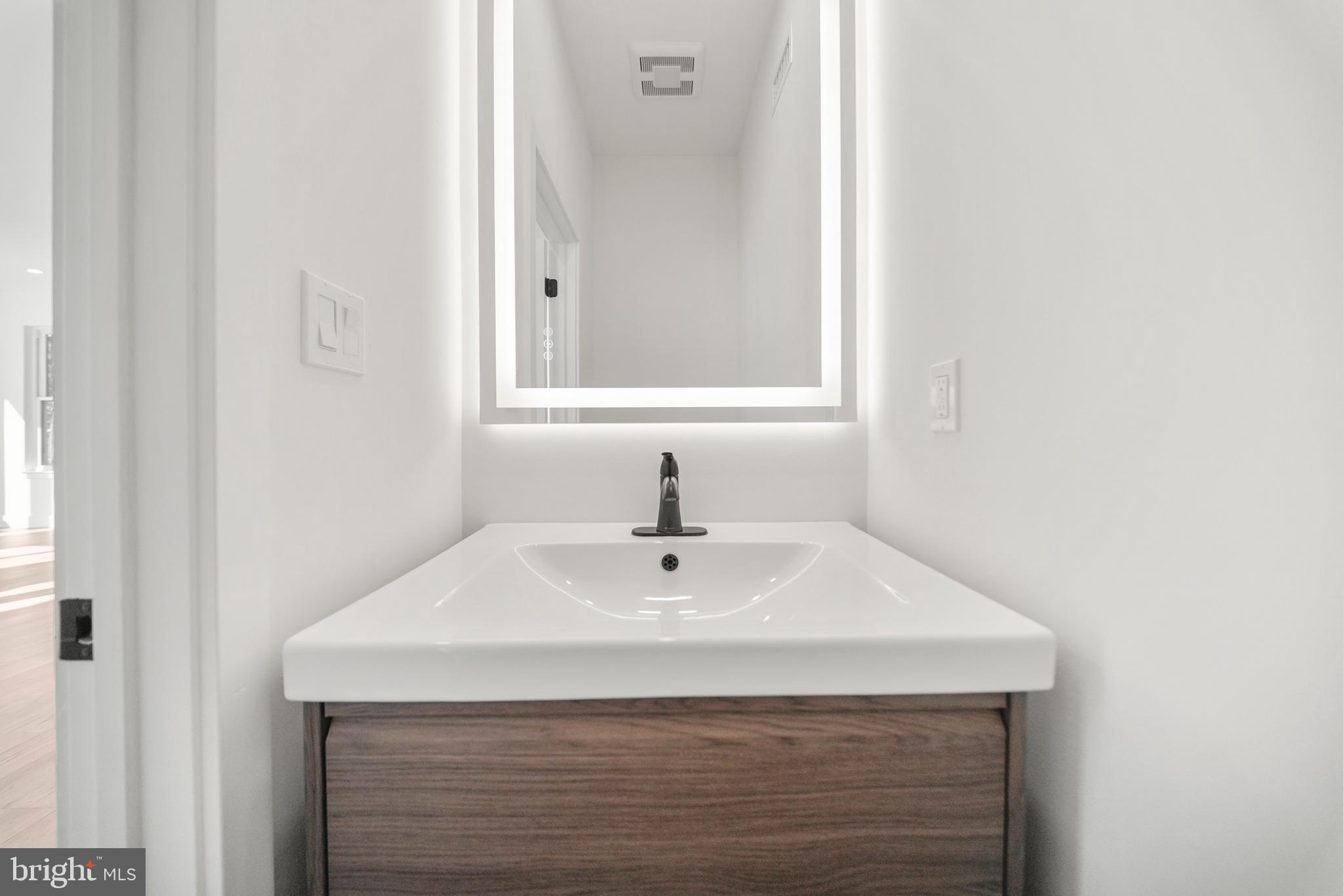 NON AVAILABLE - Residential