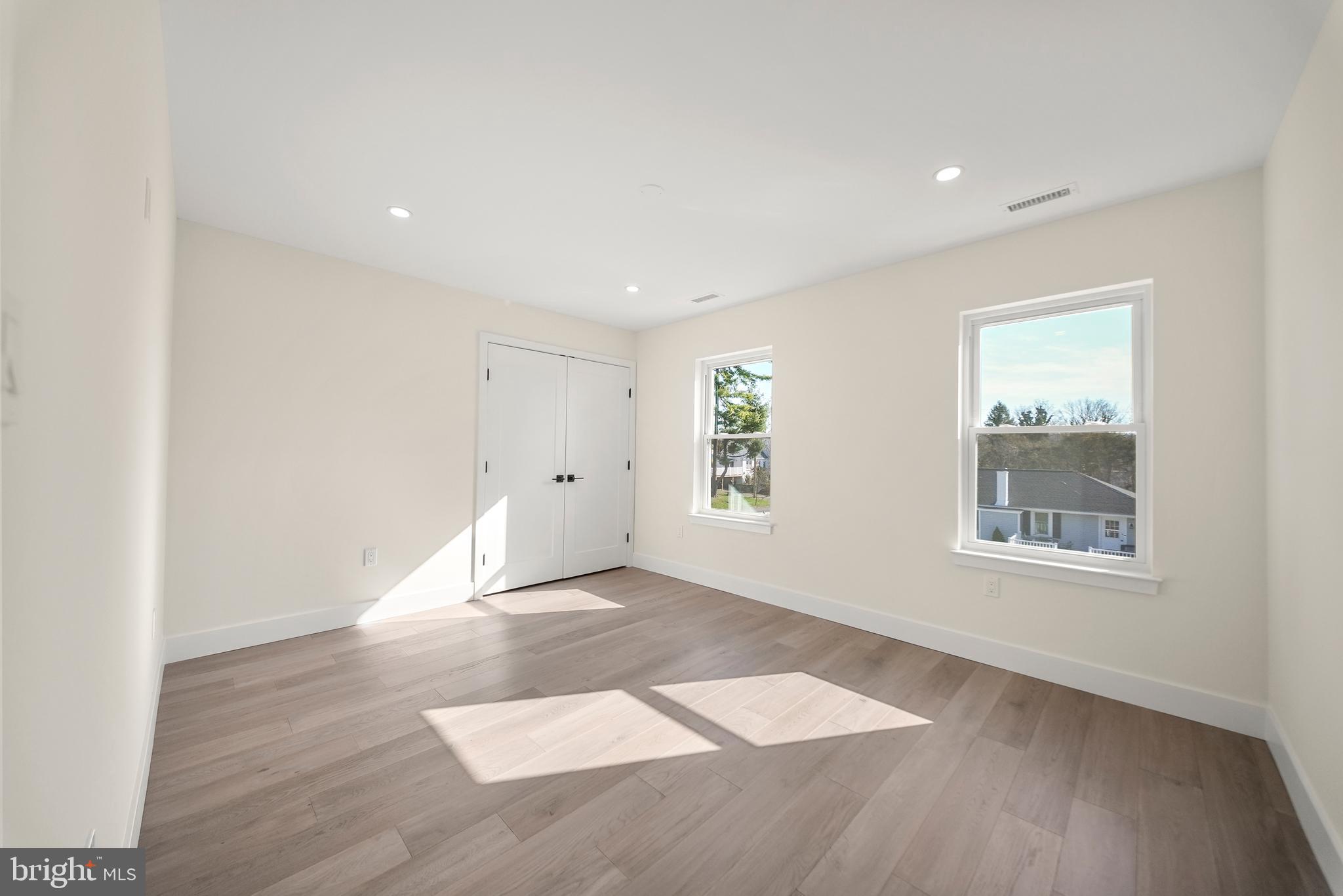 NON AVAILABLE - Residential