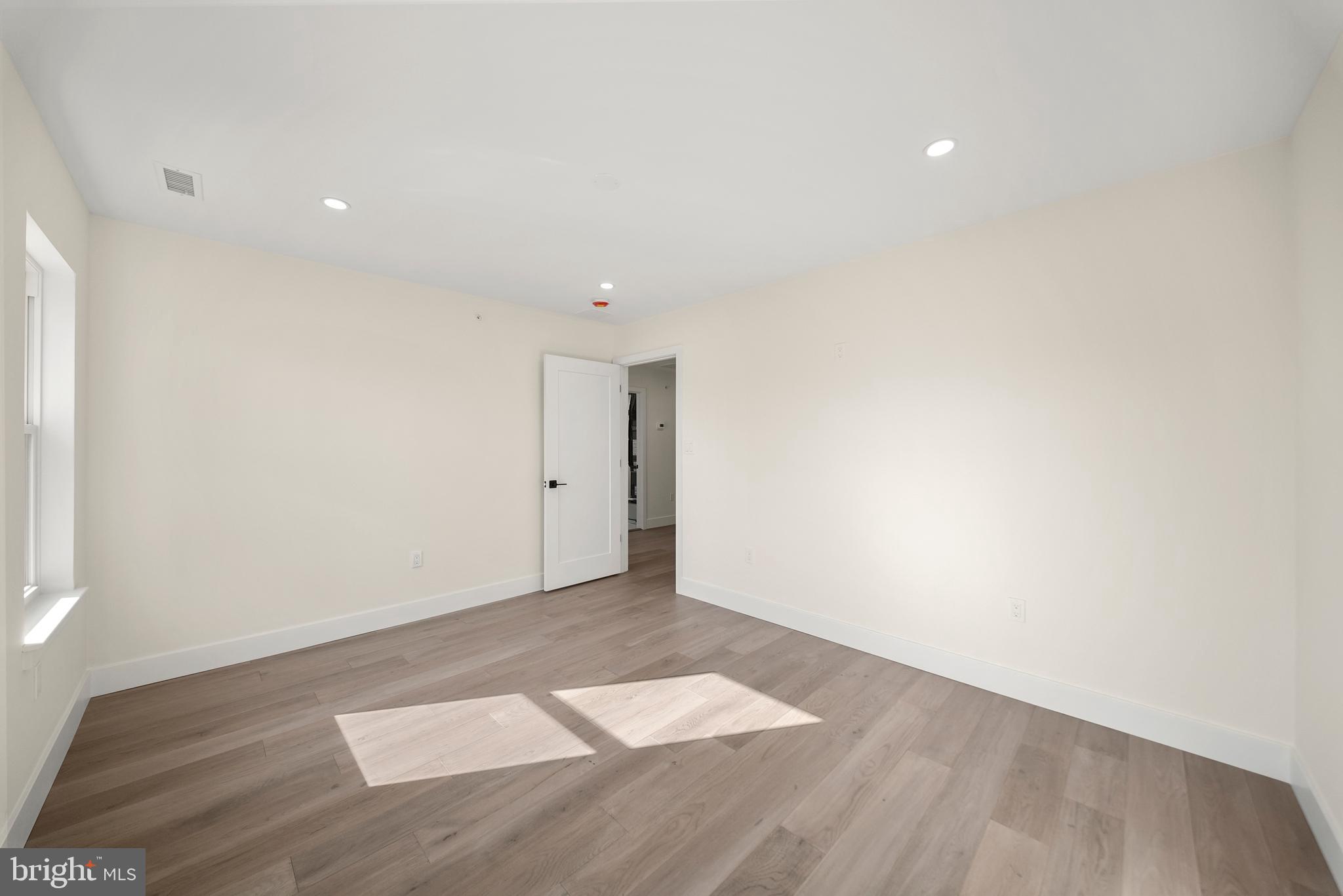 NON AVAILABLE - Residential