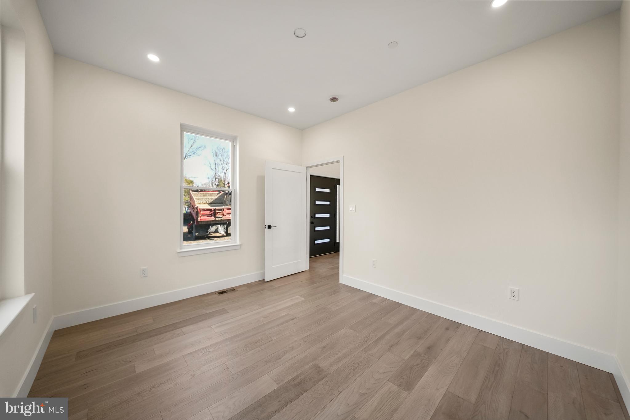 NON AVAILABLE - Residential