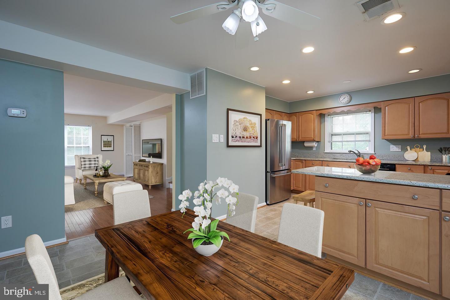 MOUNT VERNON SQUARE - Residential Lease