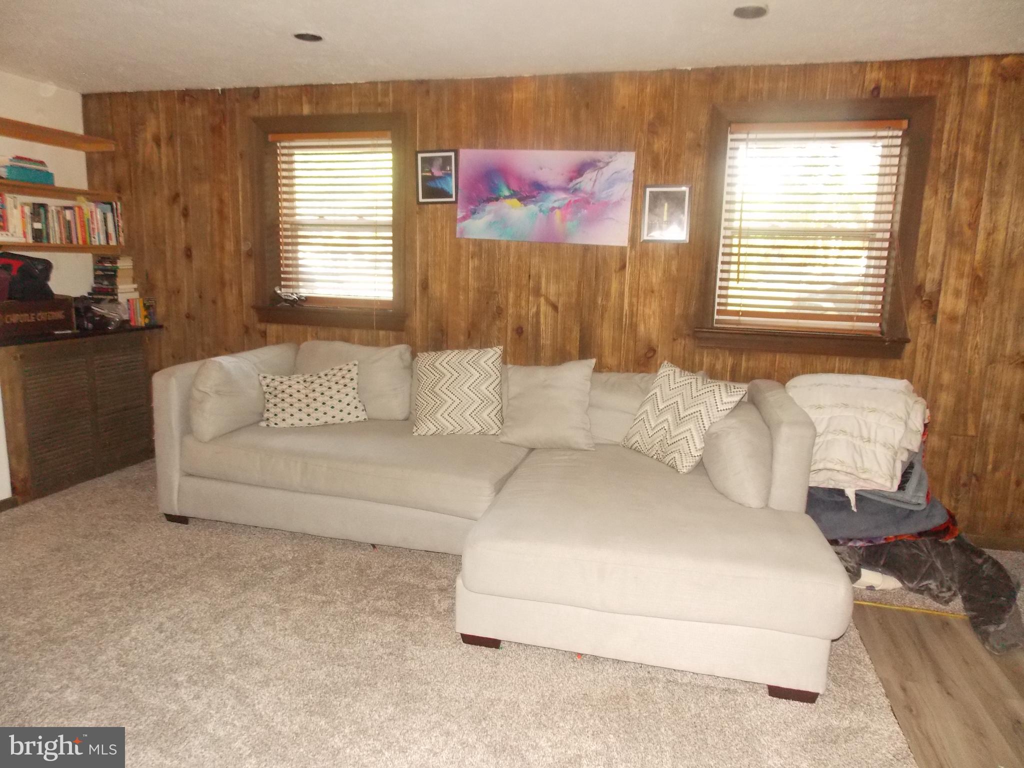 4667 TEMPLE COURT