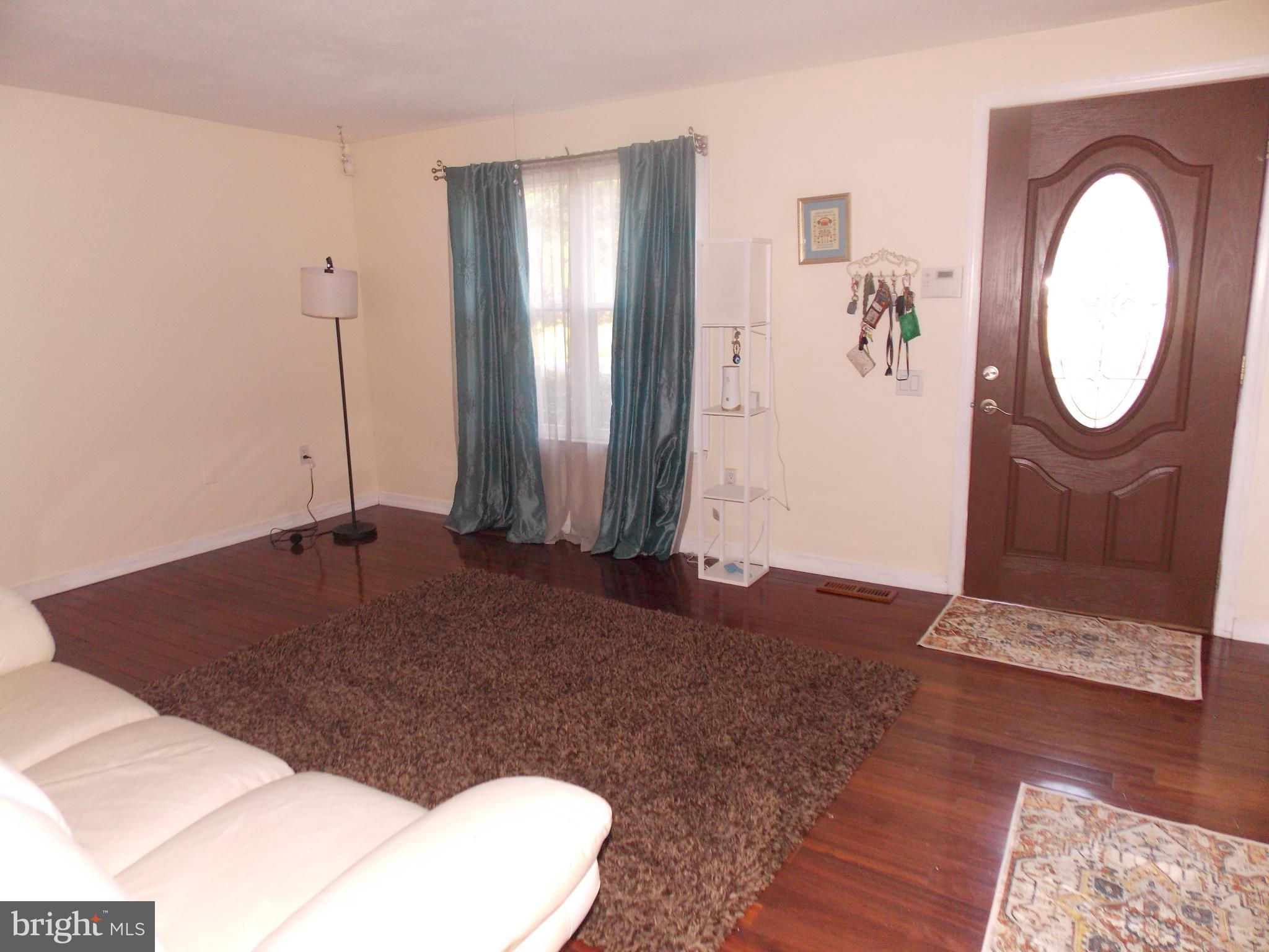 4667 TEMPLE COURT
