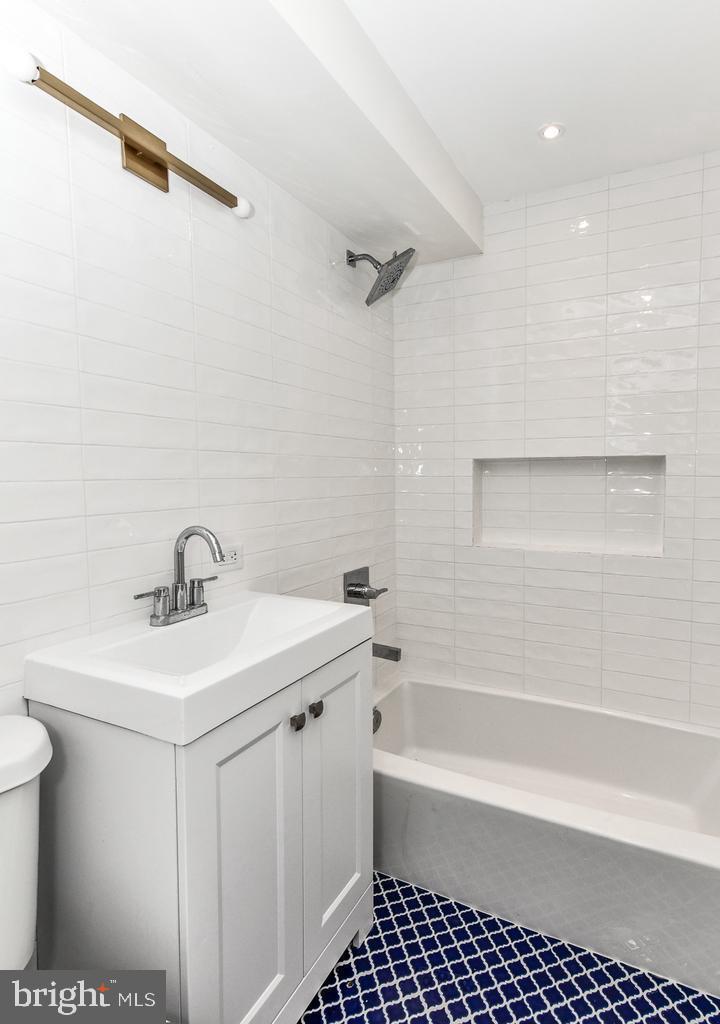 PARK PLACE - Residential Lease