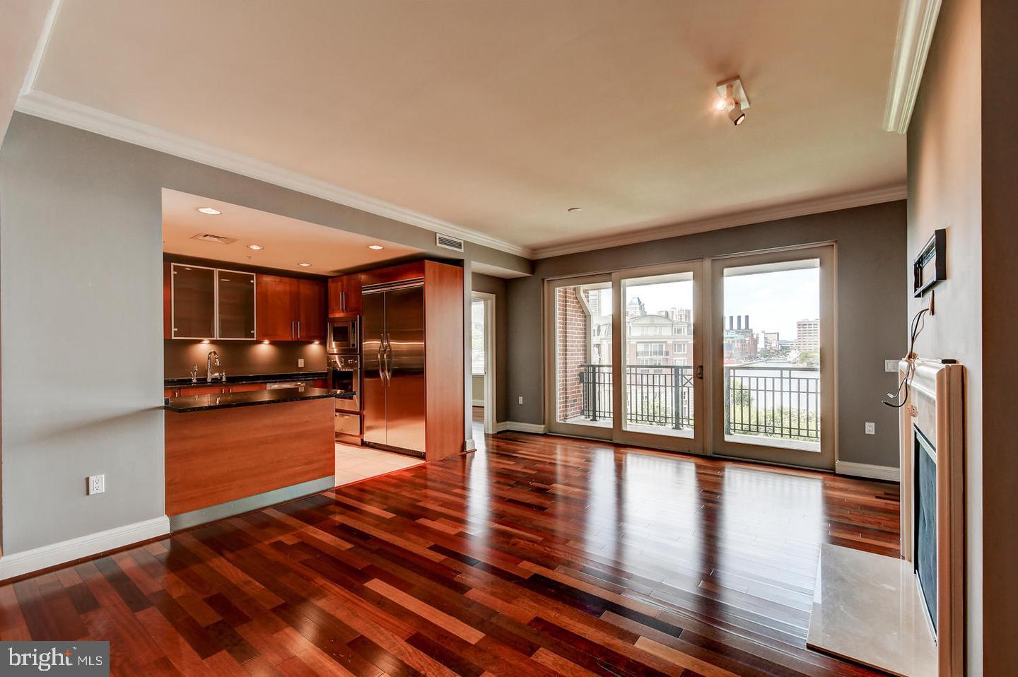 801 KEY HIGHWAY T-53