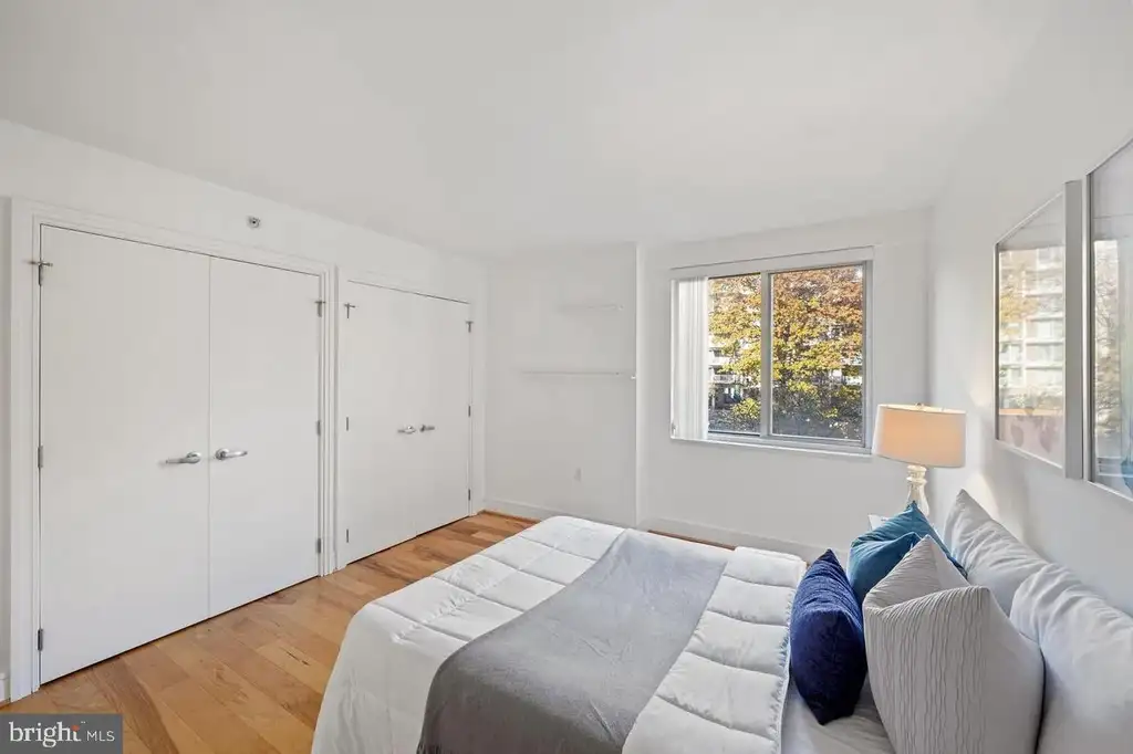 800 4th Street SW Unit N120, Washington, DC 20024