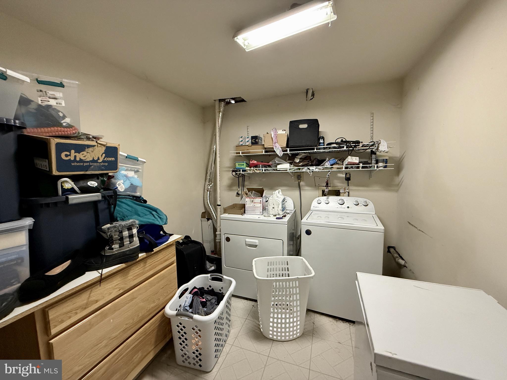 CROFTON COMMONS - Residential