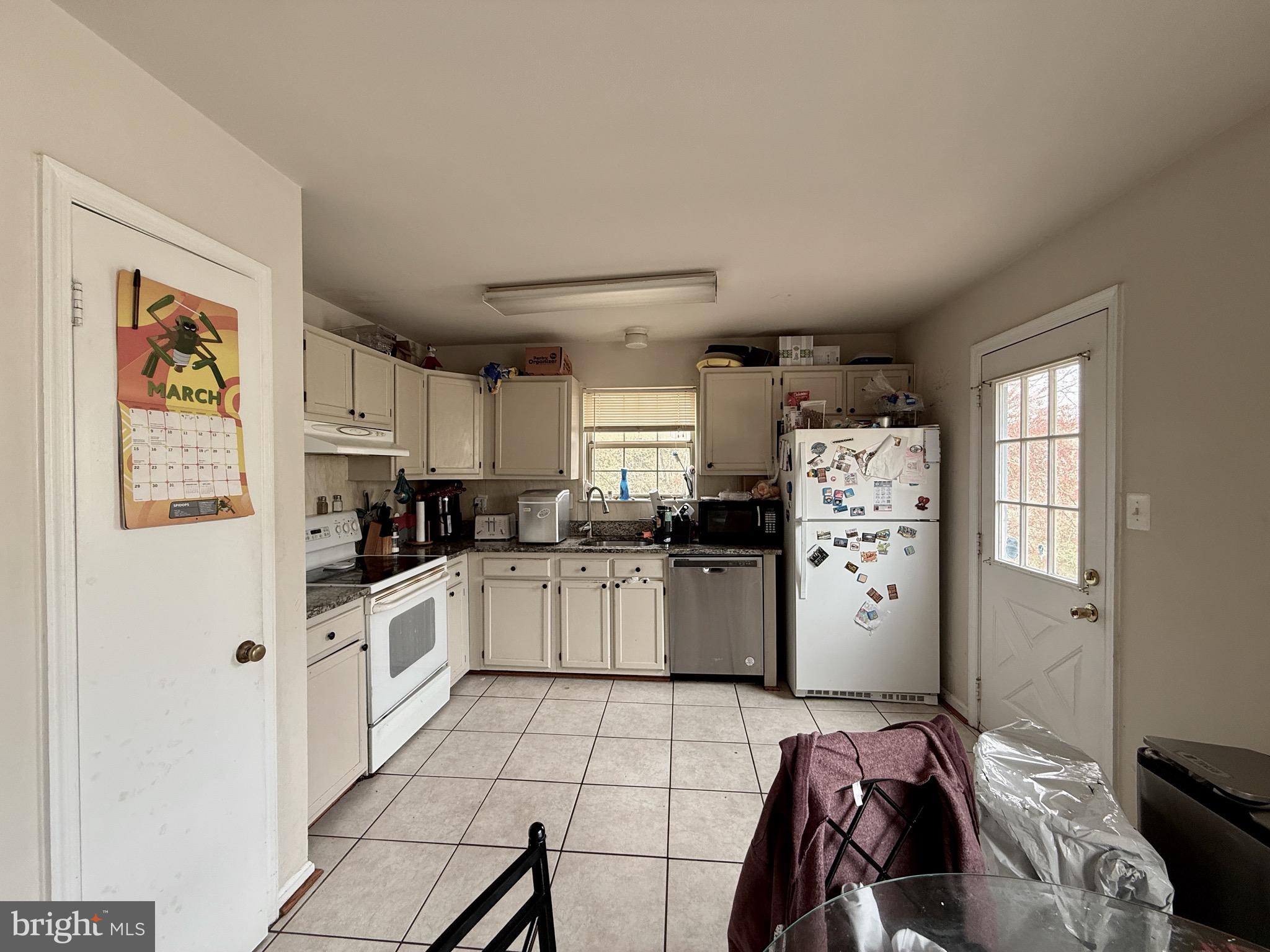 CROFTON COMMONS - Residential