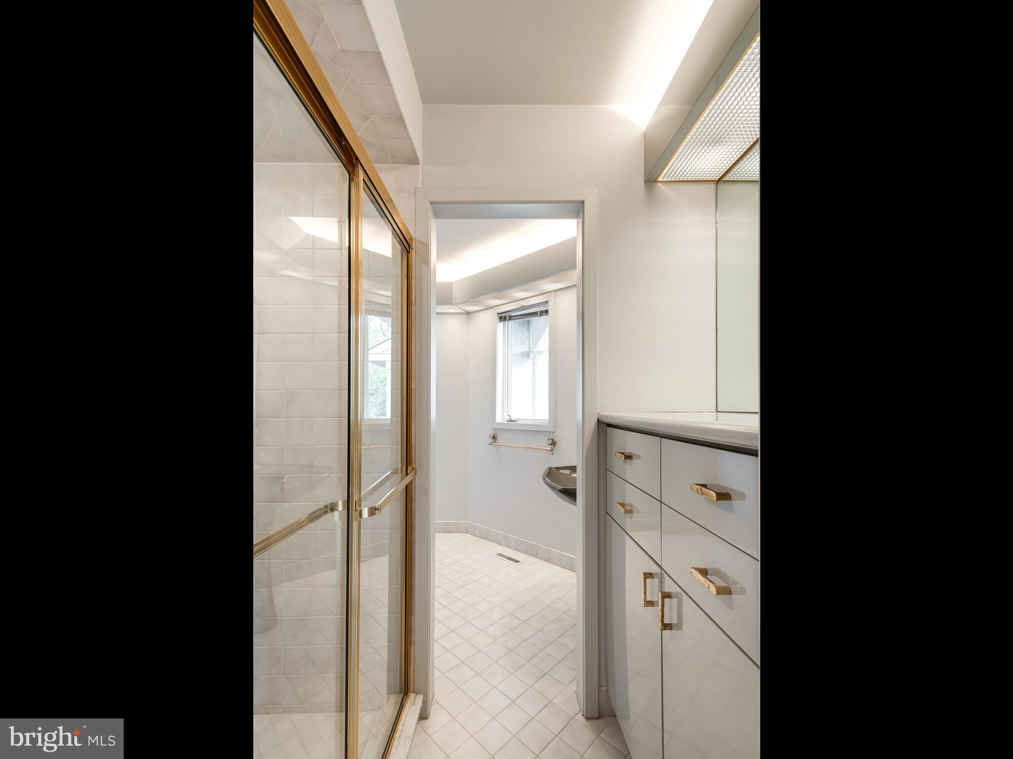 CHARTER CHASE - Residential