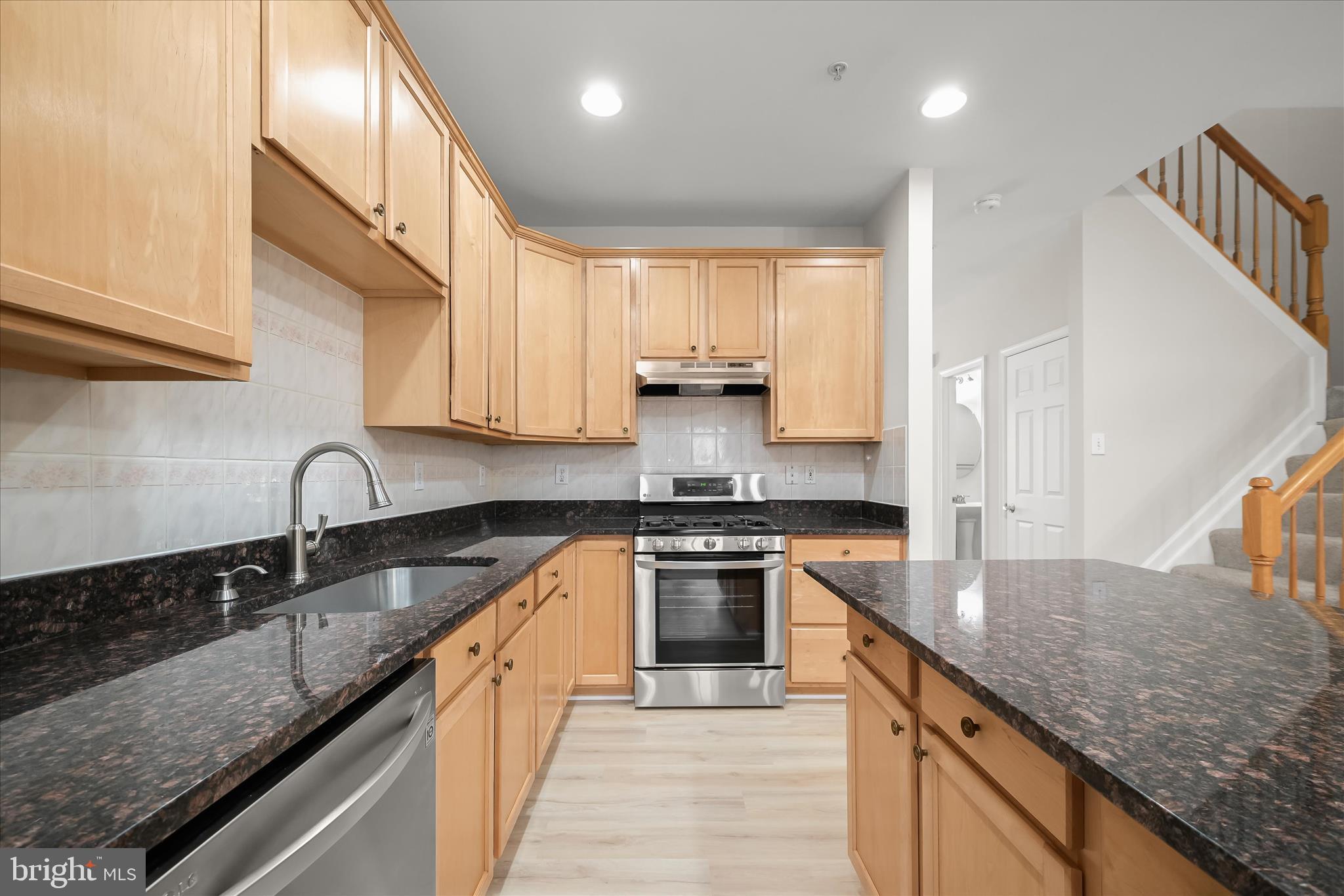 VILLAGE OF RIVER HILL - Residential