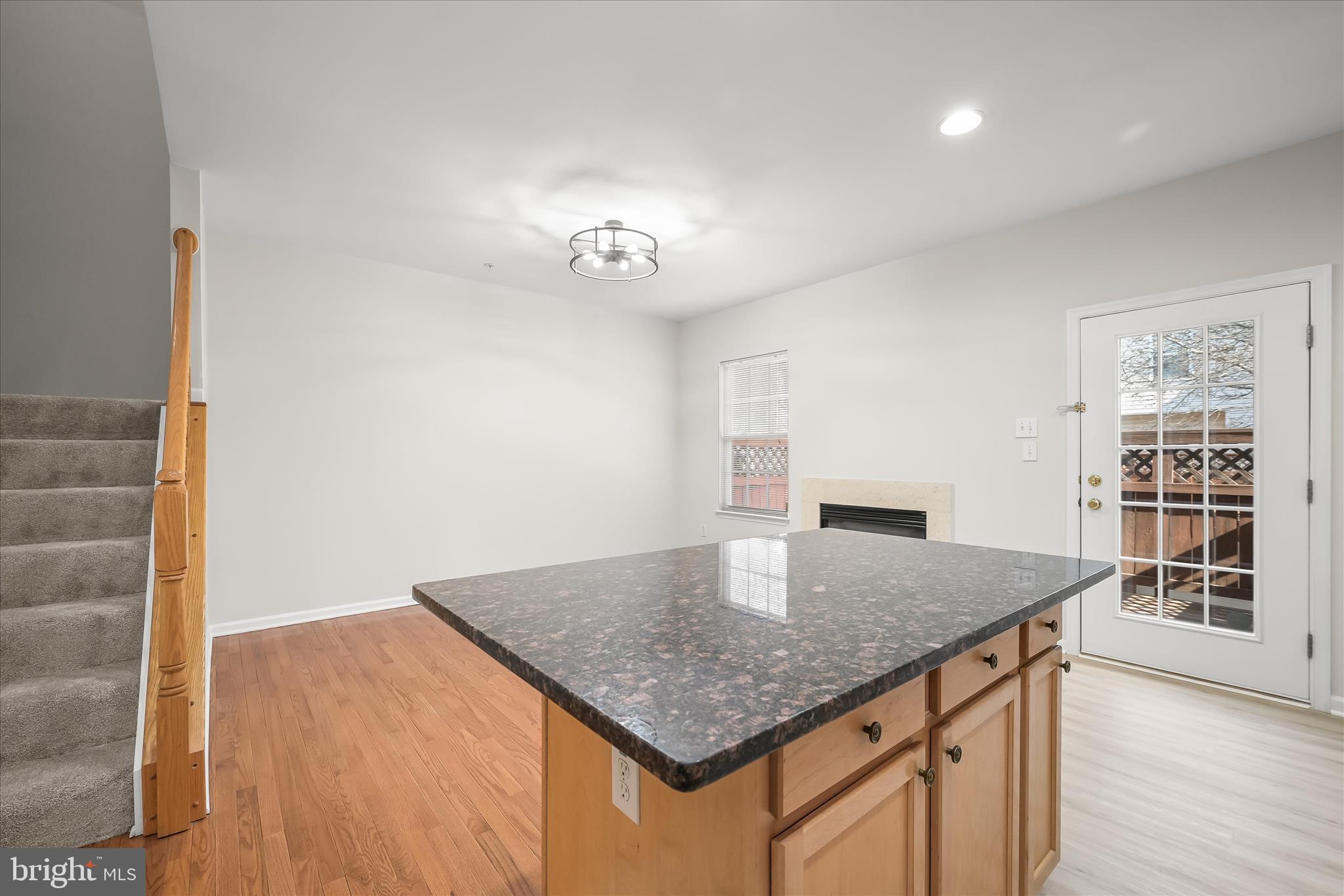 VILLAGE OF RIVER HILL - Residential