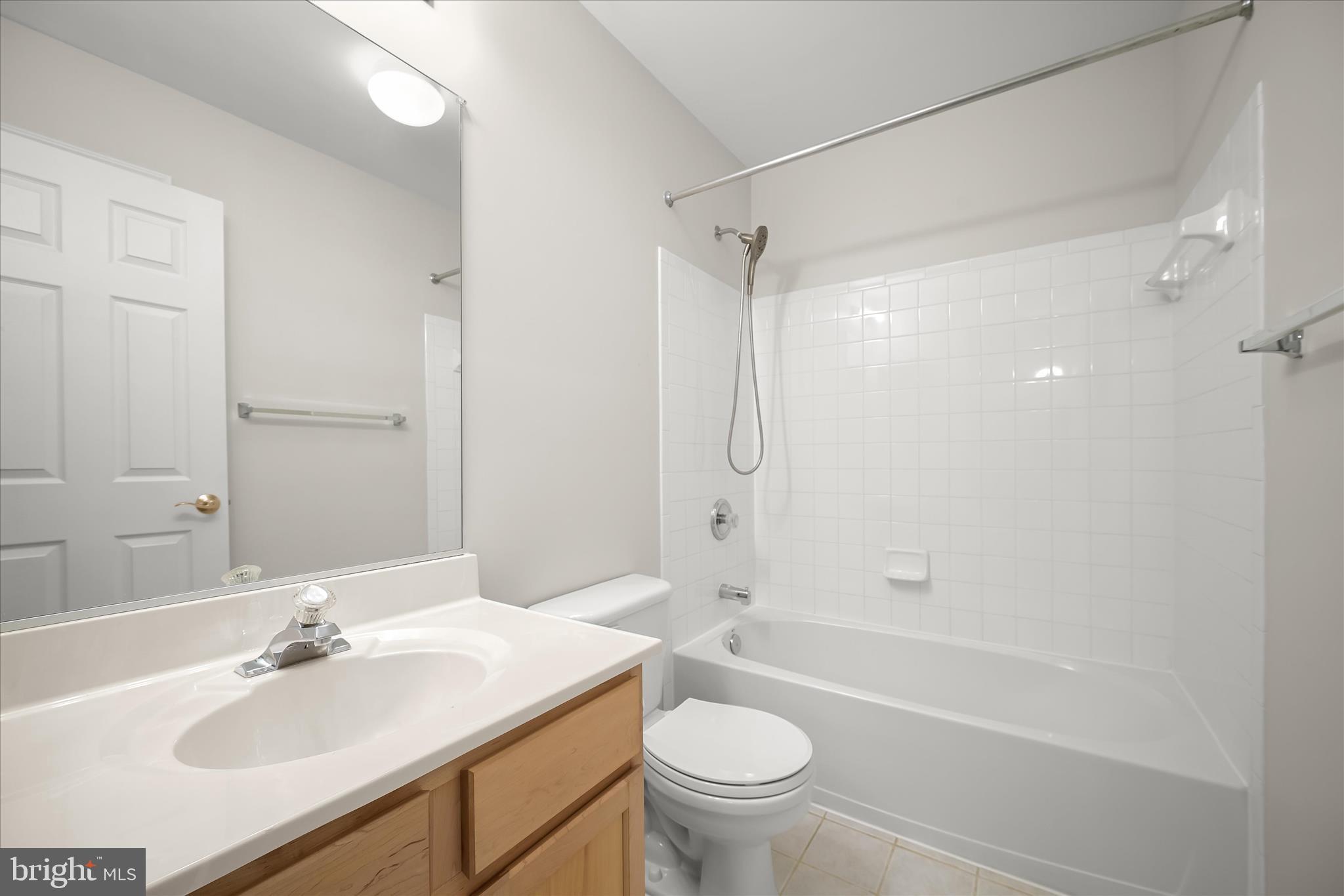 VILLAGE OF RIVER HILL - Residential