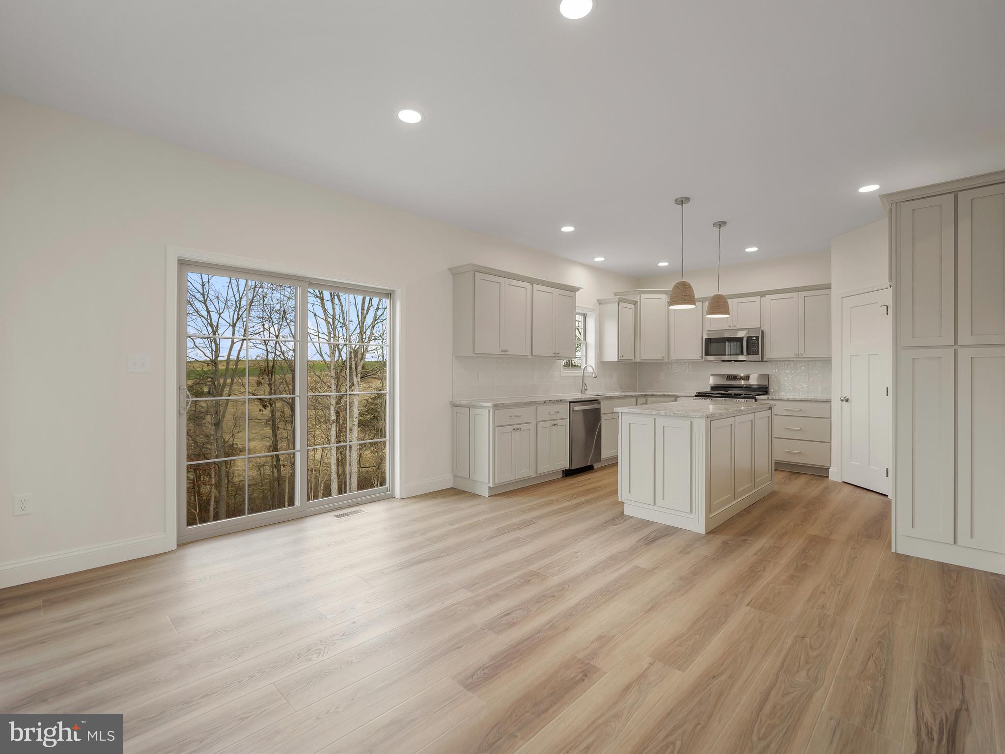 MELROSE MEADOWS III - Residential