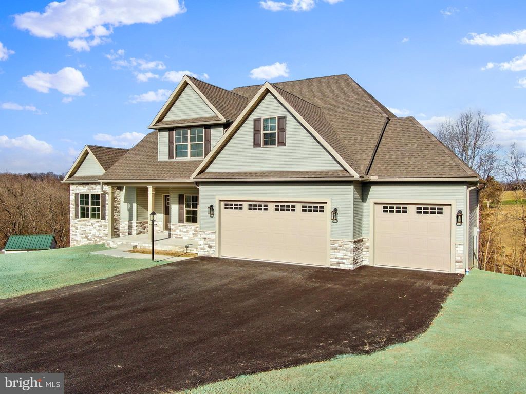 Photo of 20 Helens Drive, GREENCASTLE, PA 17225 (MLS # PAFL2030454)