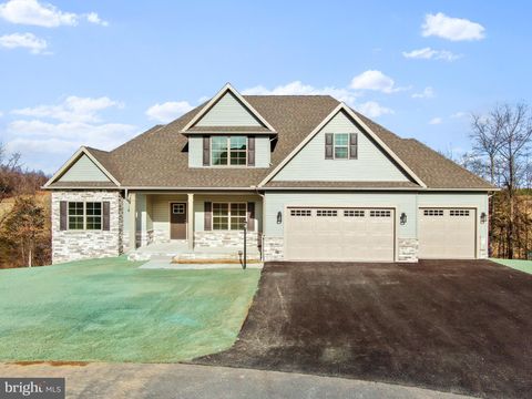 20 HELENS DRIVE GREENCASTLE PA 17225