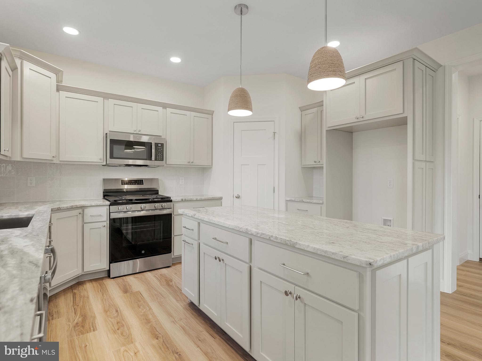 MELROSE MEADOWS III - Residential