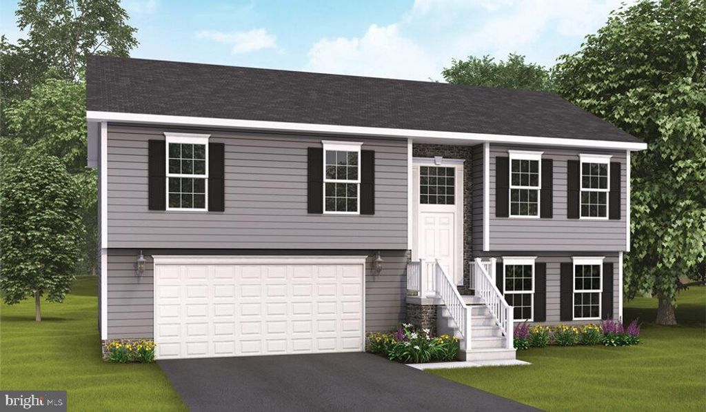 Photo of 24 Meadow Lane #18, HANOVER, PA 17331 (MLS # PAYK2093024)