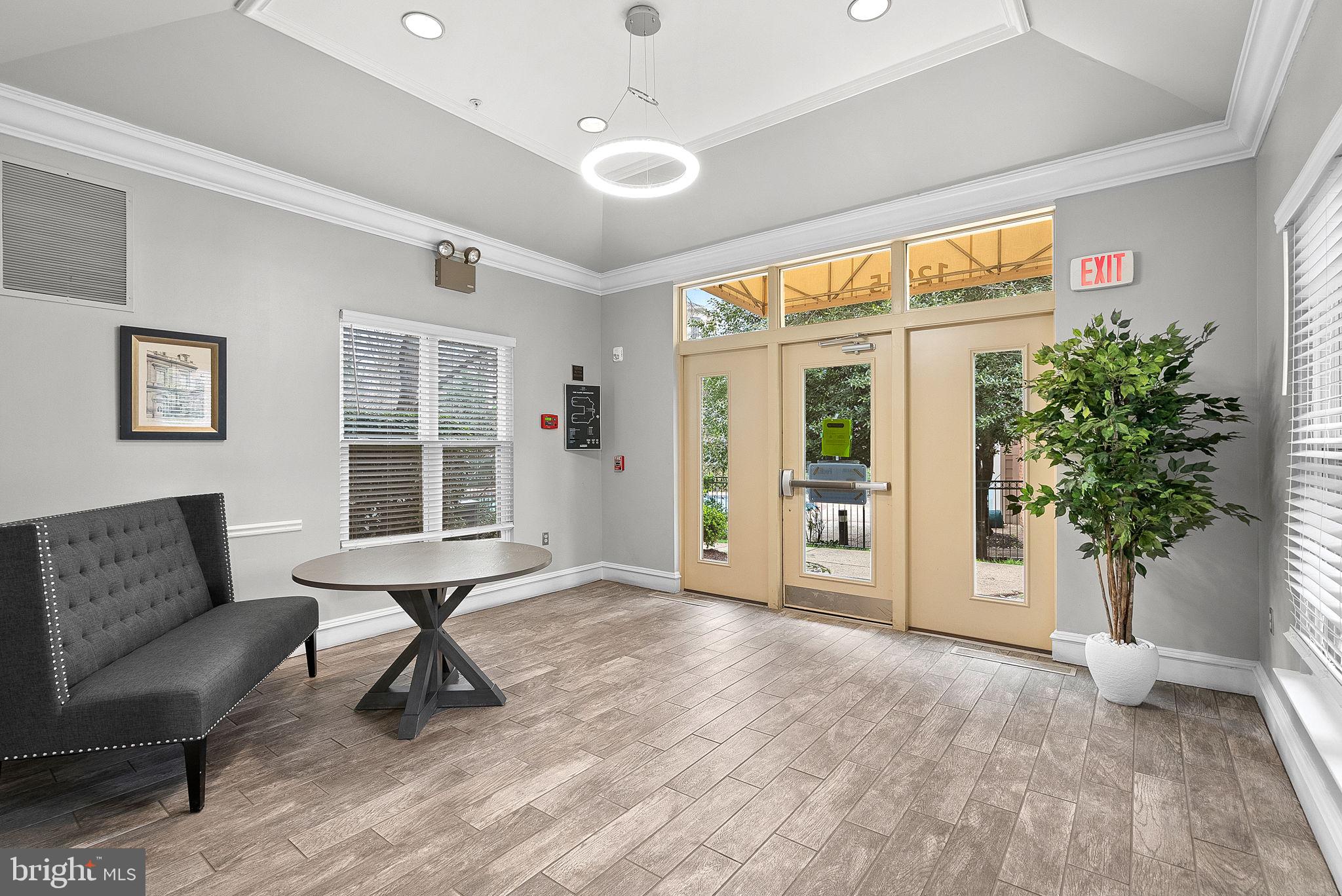 WORLDGATE CONDO - Residential