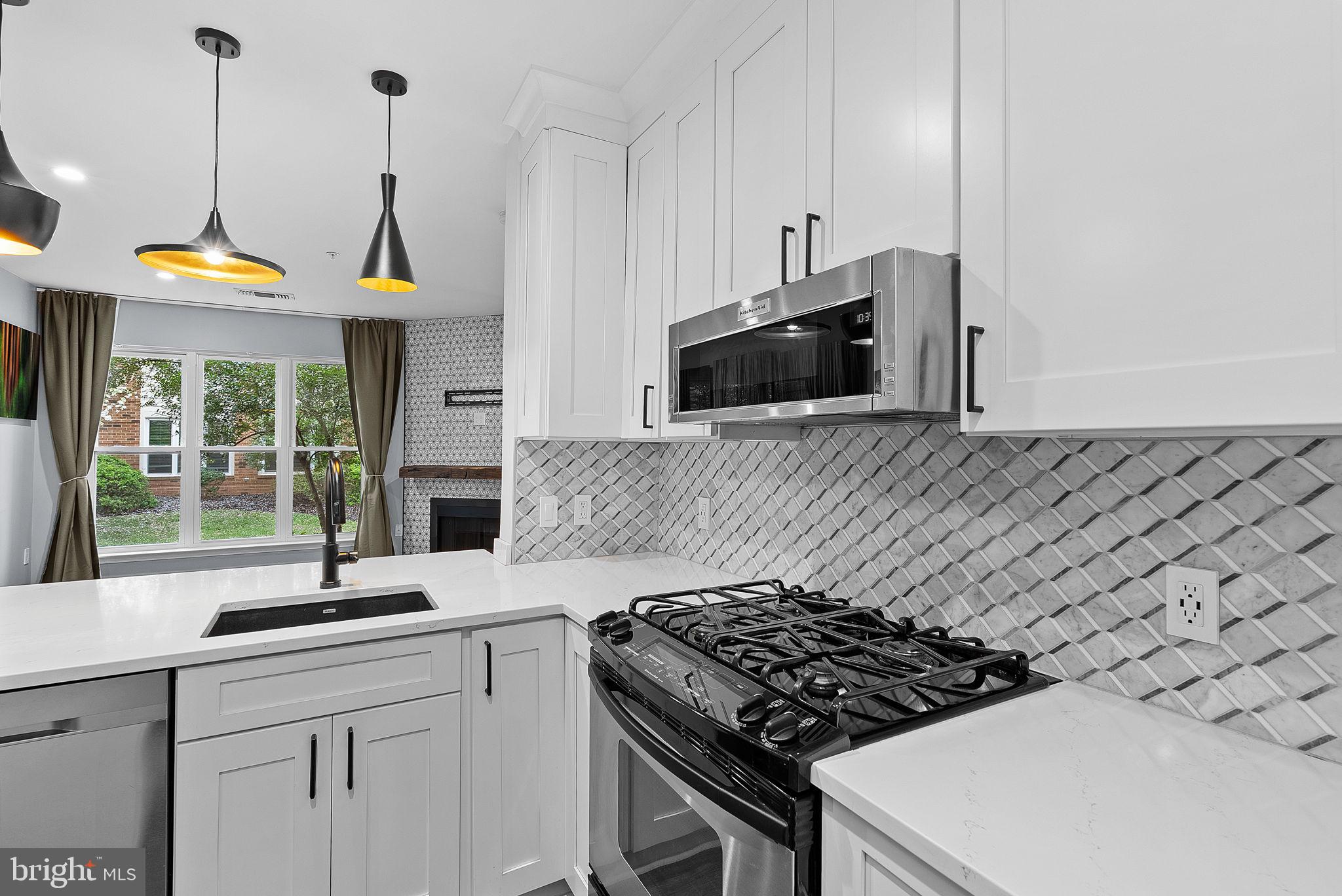 WORLDGATE CONDO - Residential