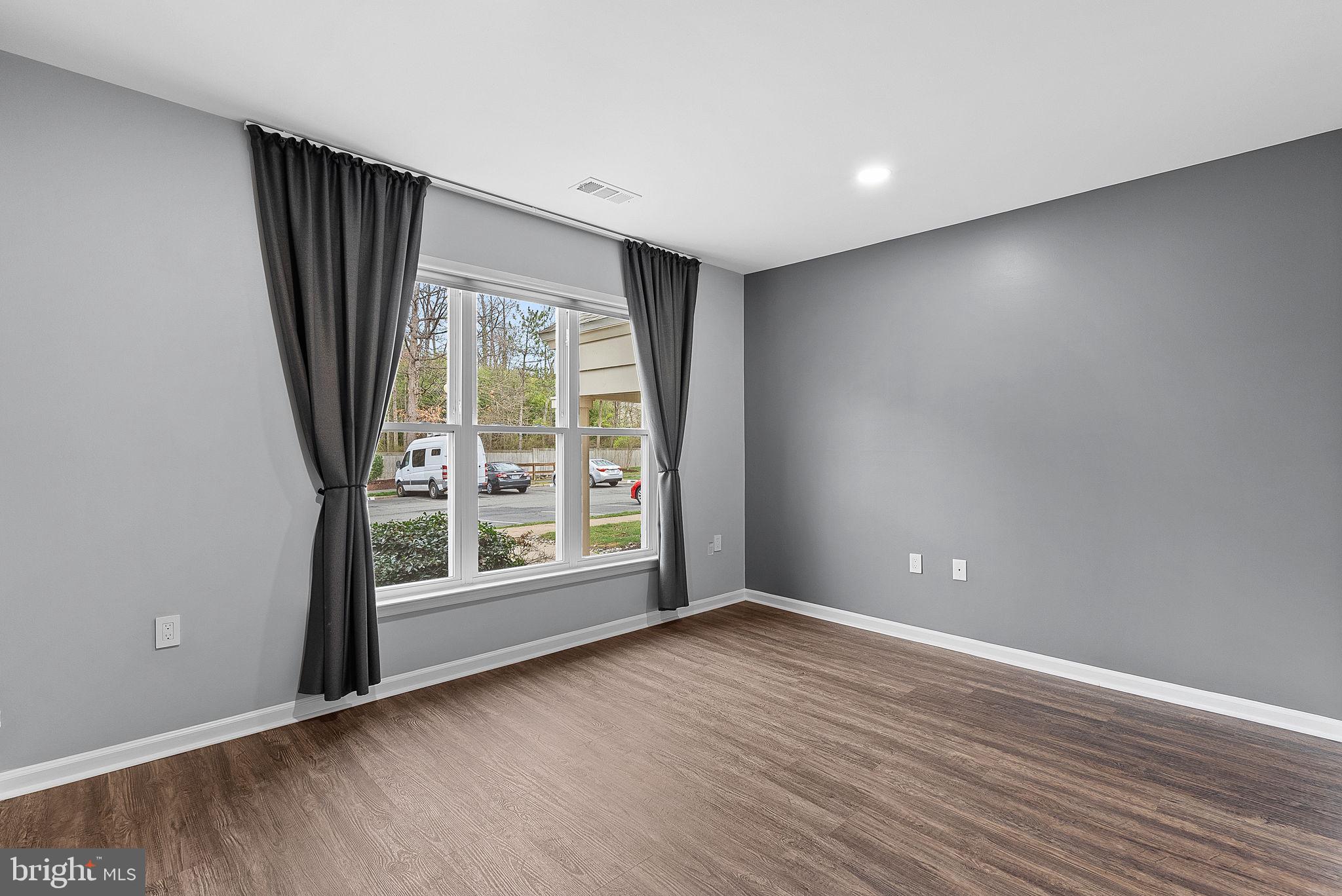 WORLDGATE CONDO - Residential