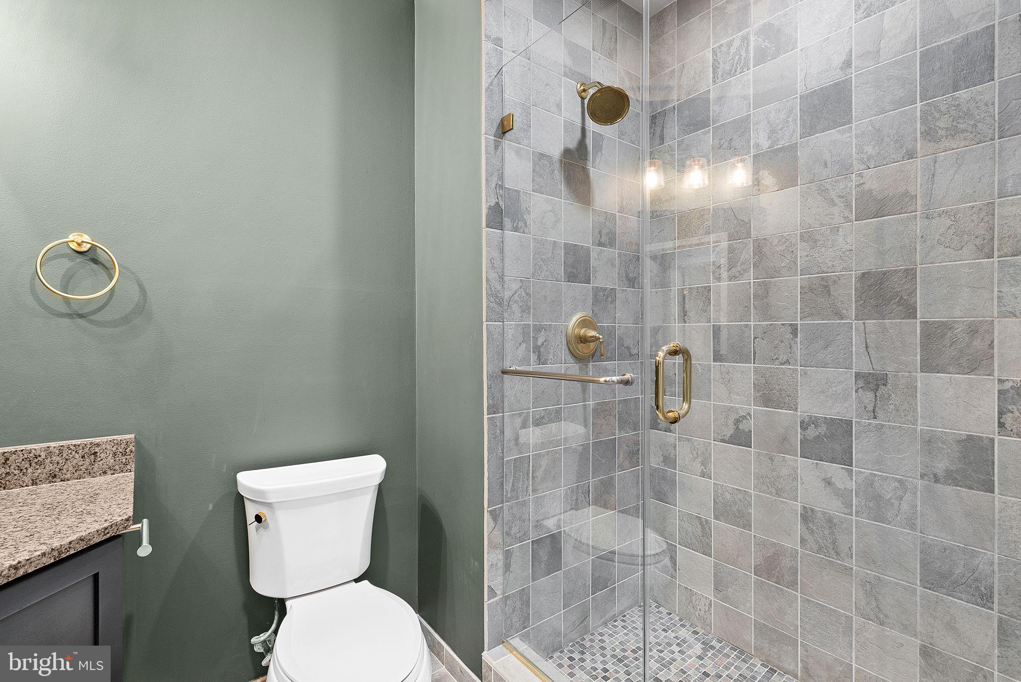 WORLDGATE CONDO - Residential