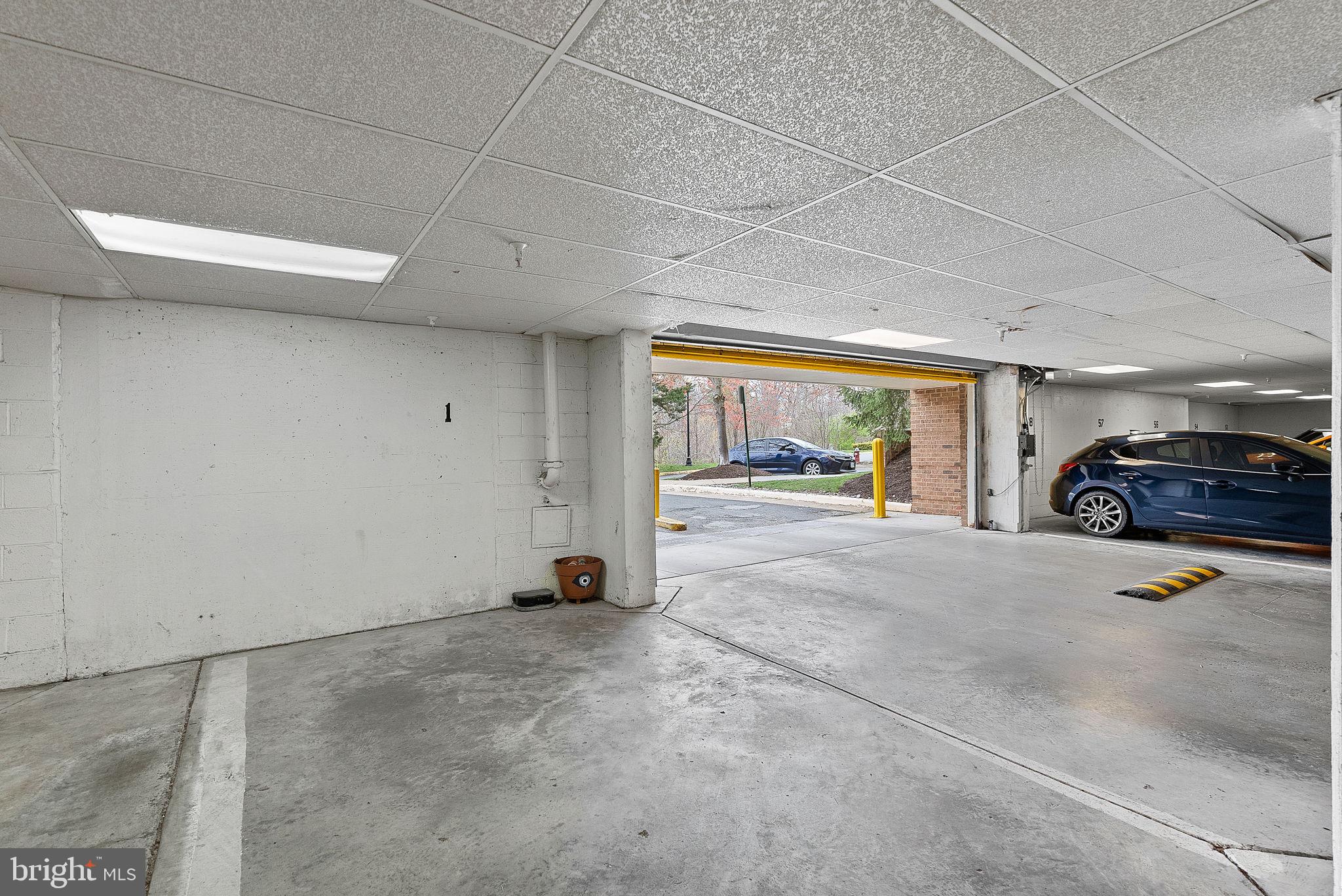 WORLDGATE CONDO - Residential