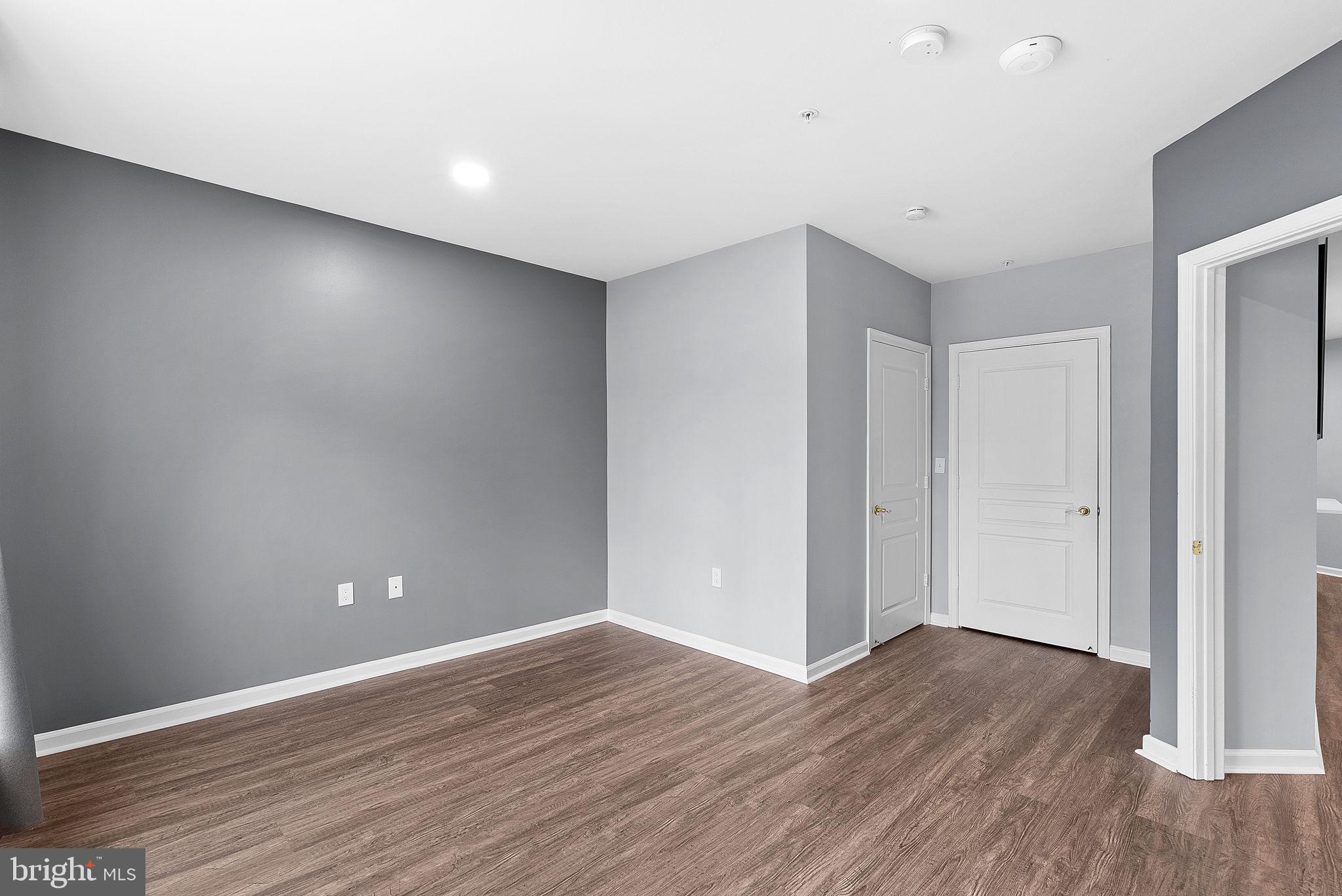 WORLDGATE CONDO - Residential