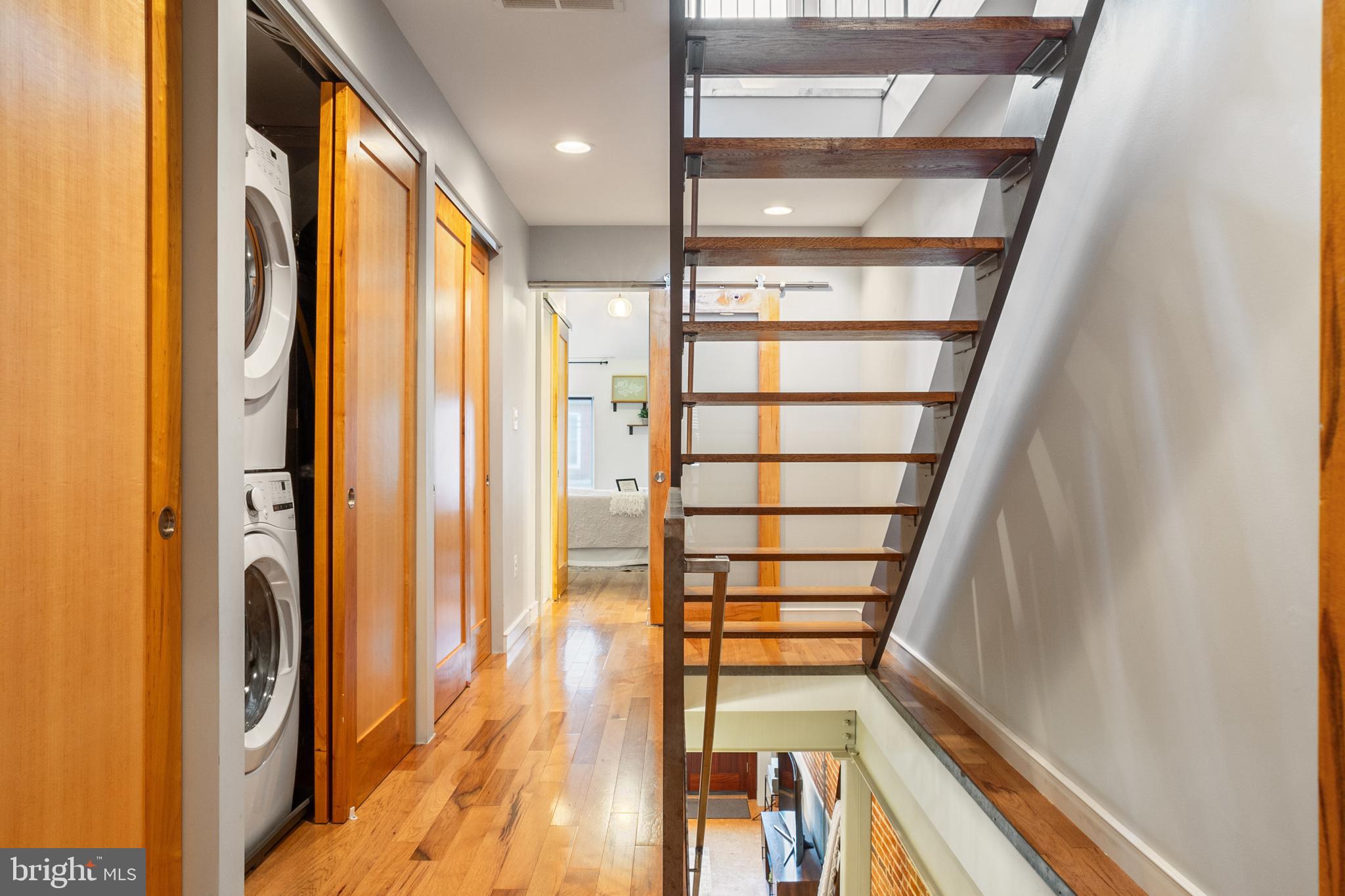 LOCUST POINT - Residential
