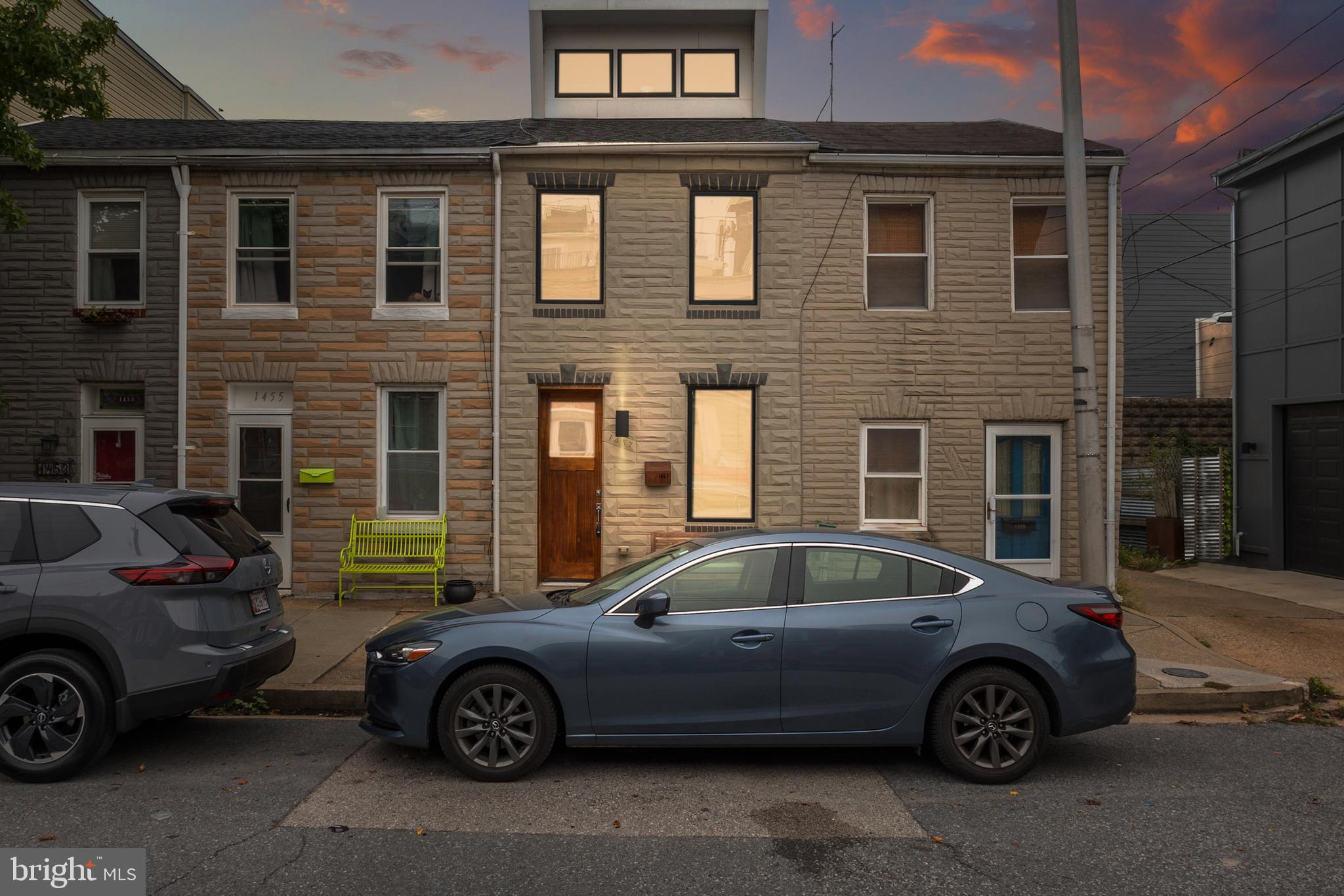 LOCUST POINT - Residential