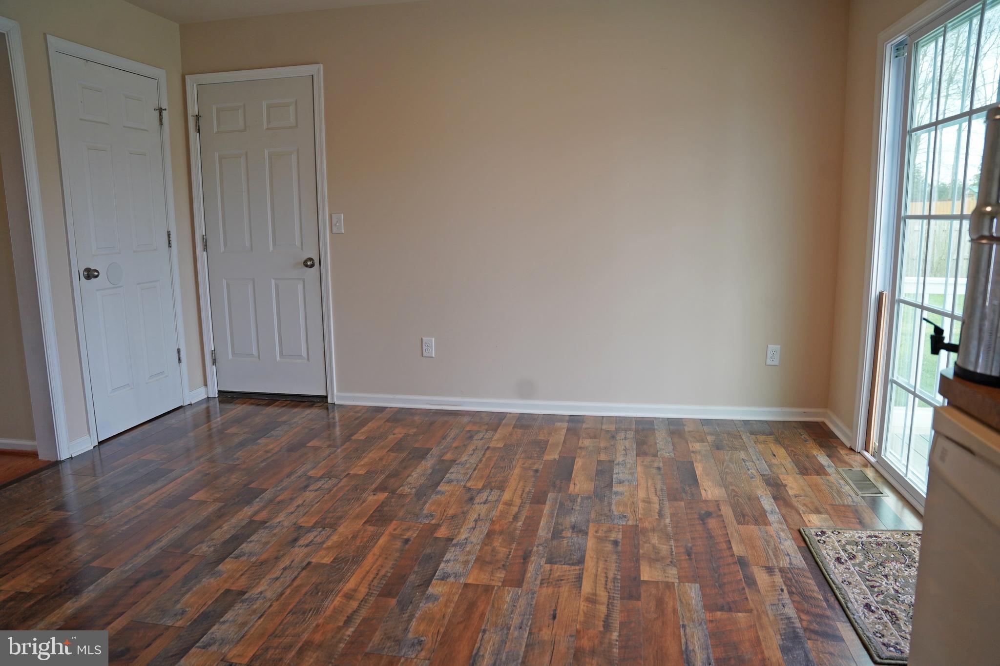 CAMERON ACRES - Residential