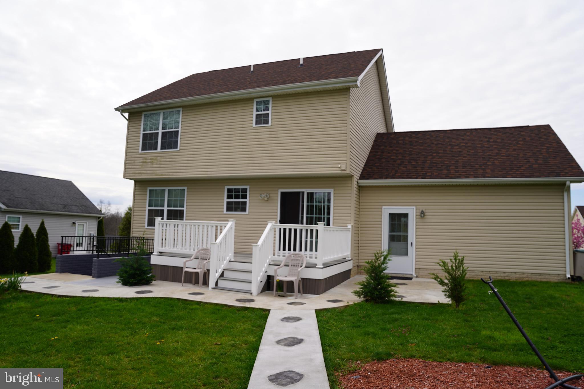 CAMERON ACRES - Residential