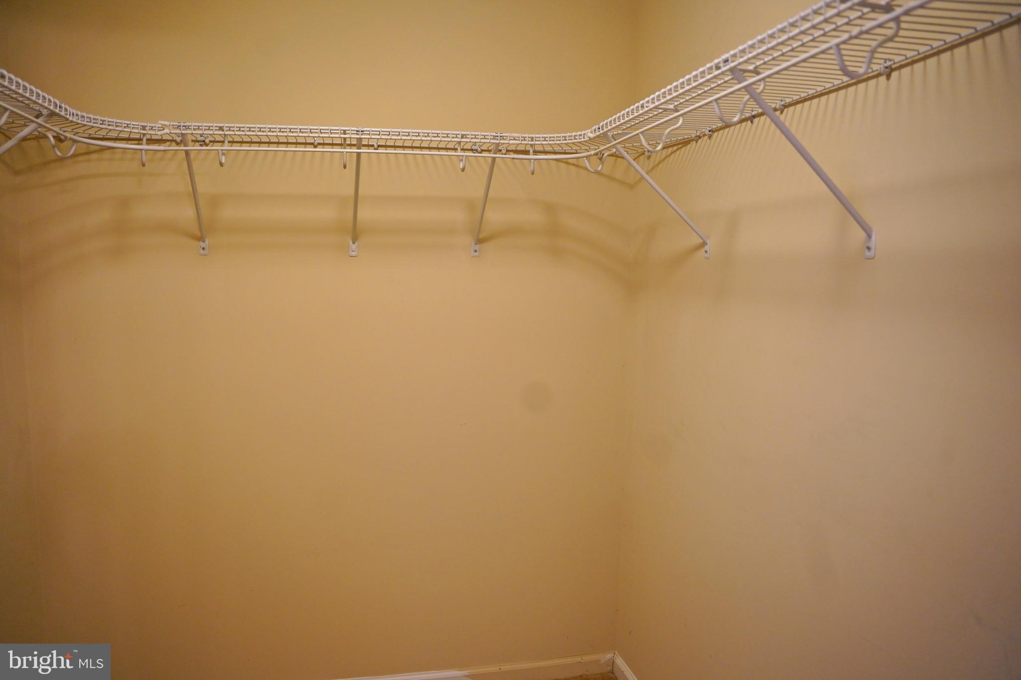 CAMERON ACRES - Residential