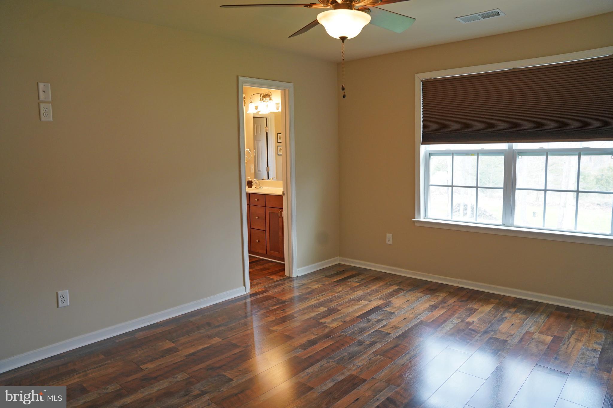 CAMERON ACRES - Residential