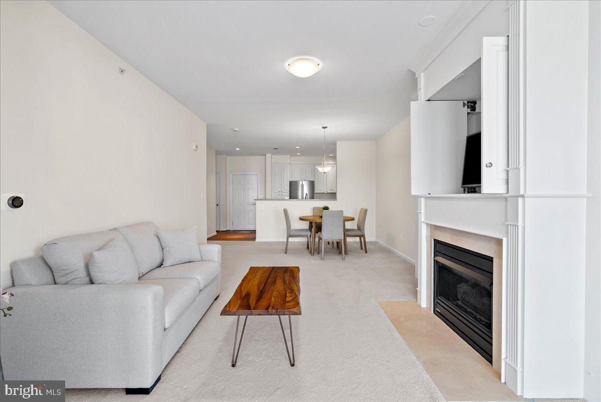 LAKELAND RIDGE - Residential