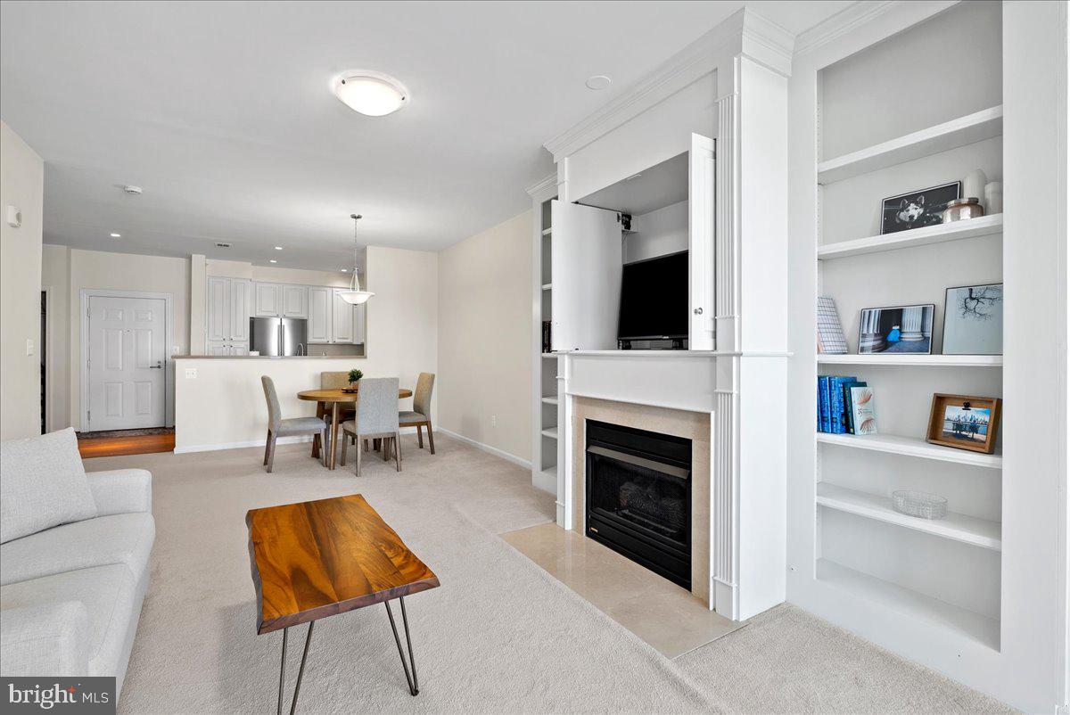 LAKELAND RIDGE - Residential