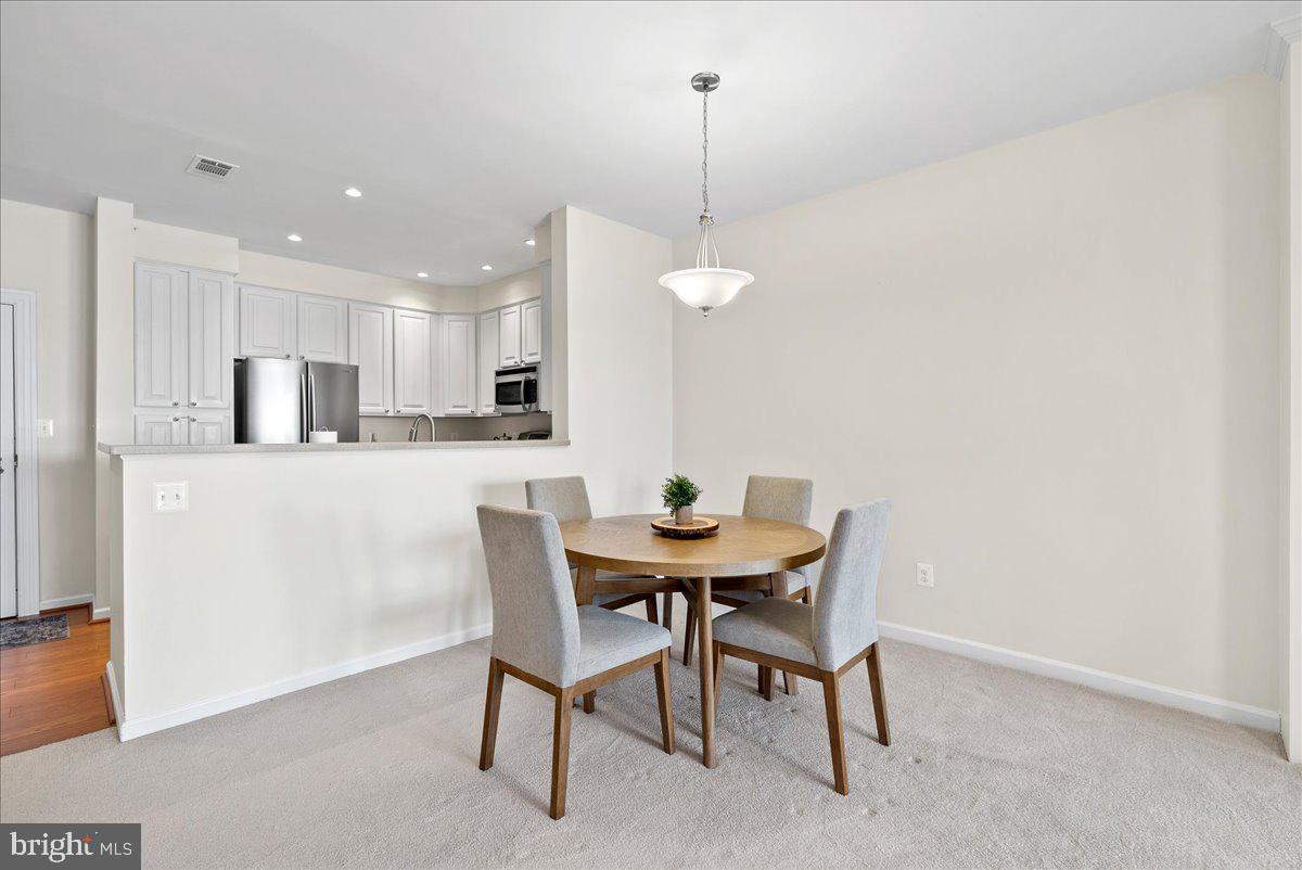 LAKELAND RIDGE - Residential