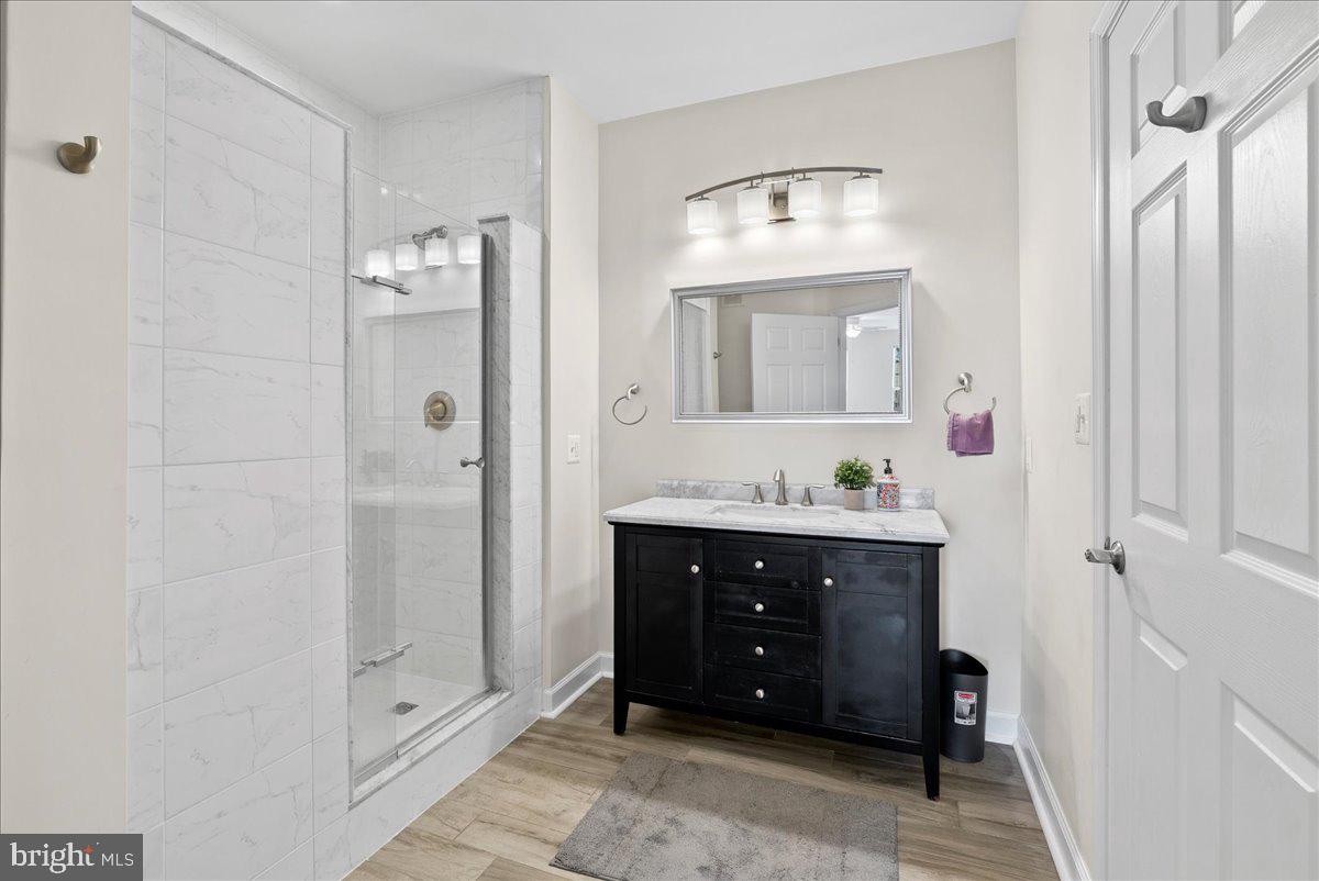 LAKELAND RIDGE - Residential